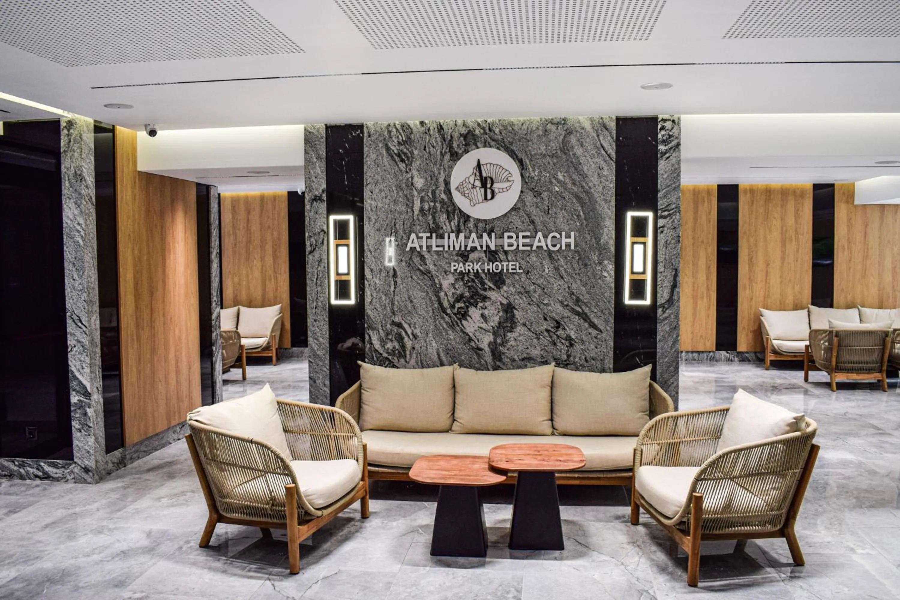 Lobby or reception in Atliman Beach Park Hotel