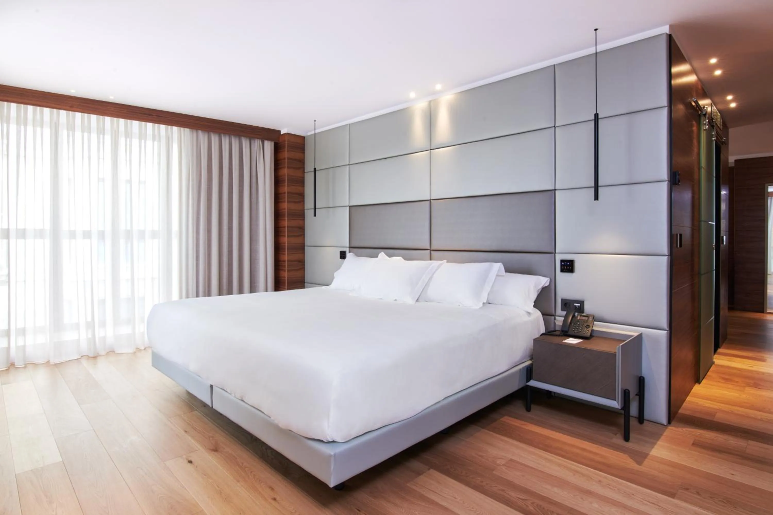 Bedroom, Bed in Hotel MyPalace León