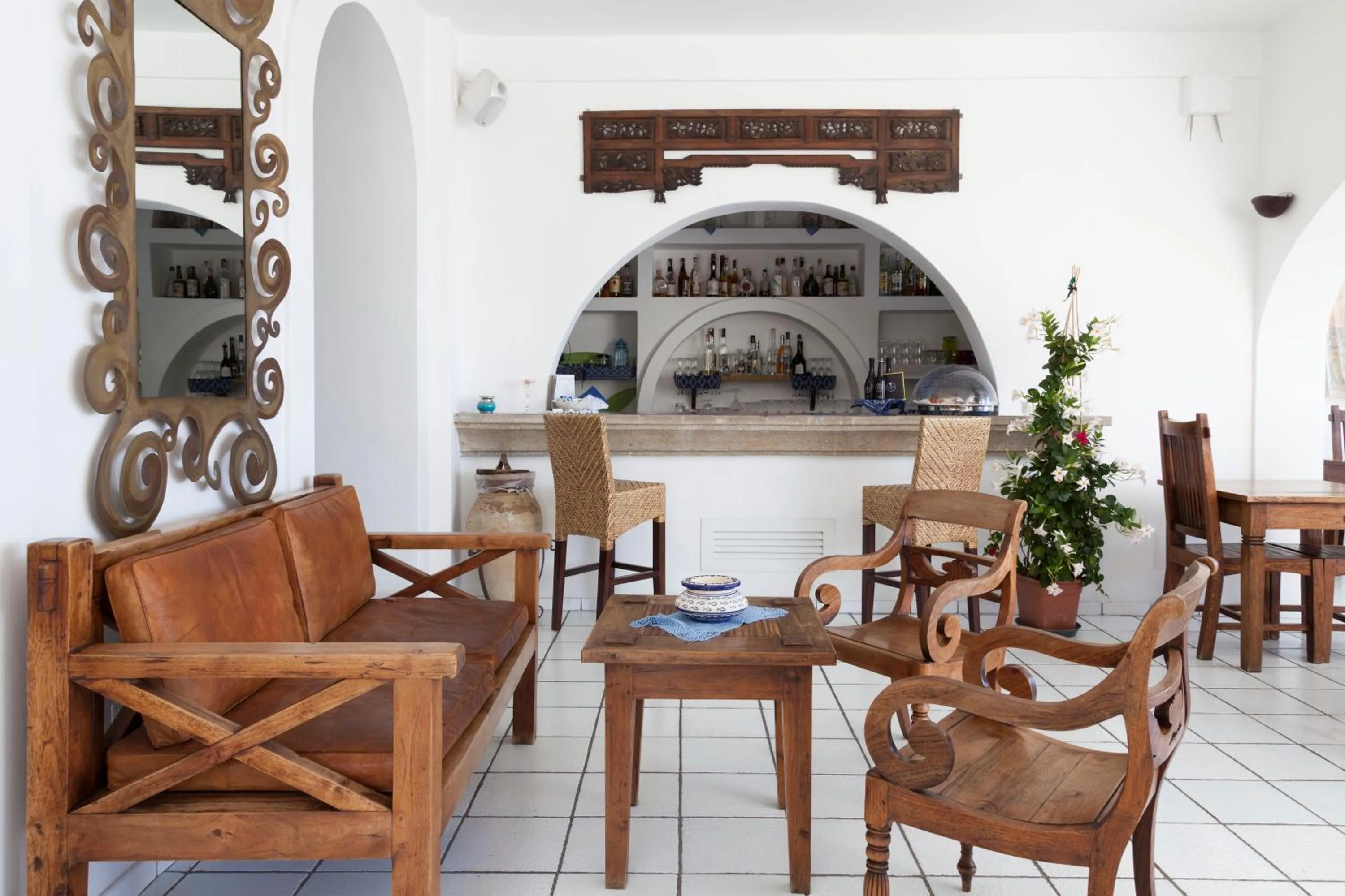 Lounge or bar in Quartara Boutique Hotel