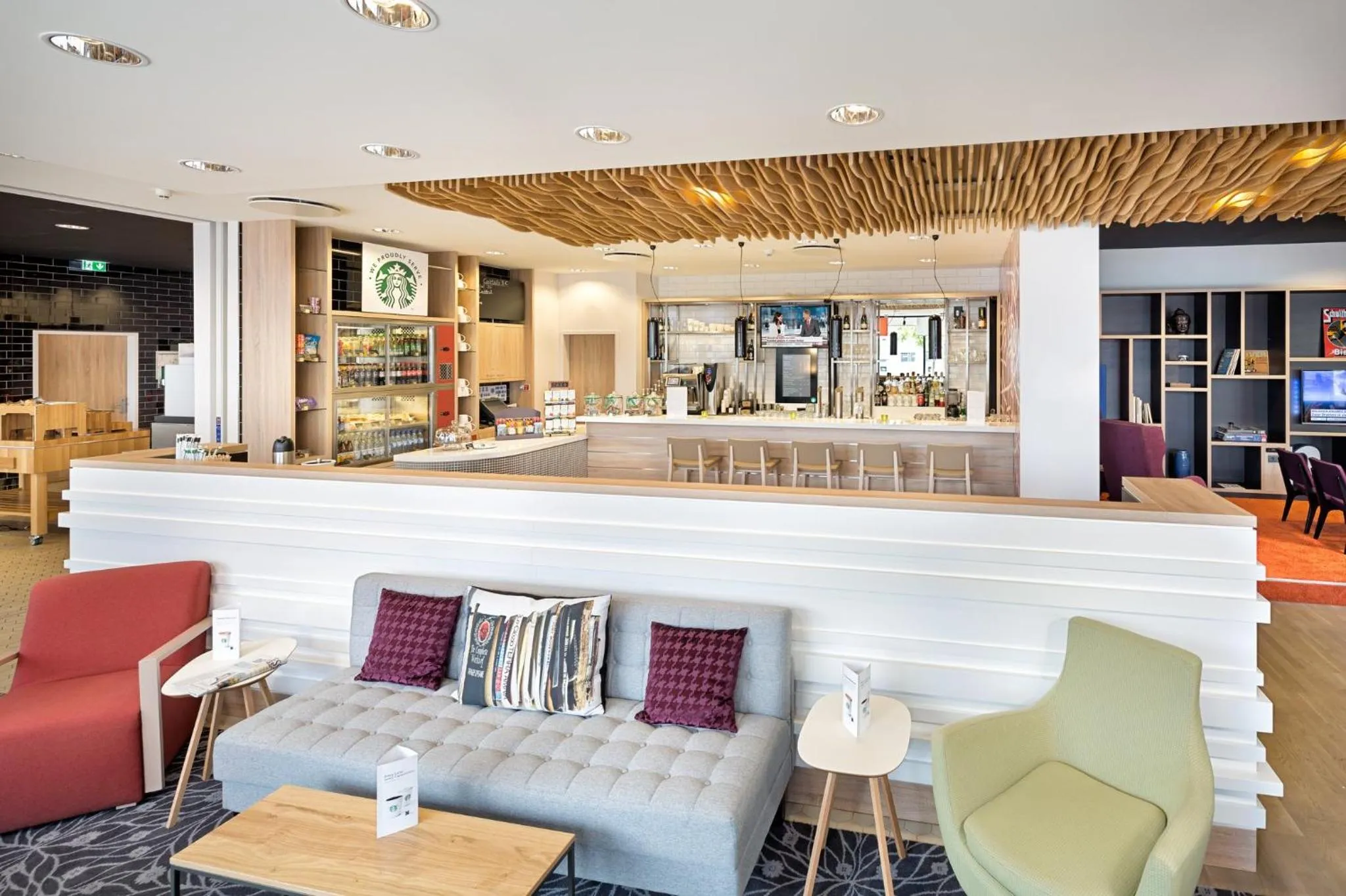 Lobby or reception in Holiday Inn Berlin City East Side by IHG