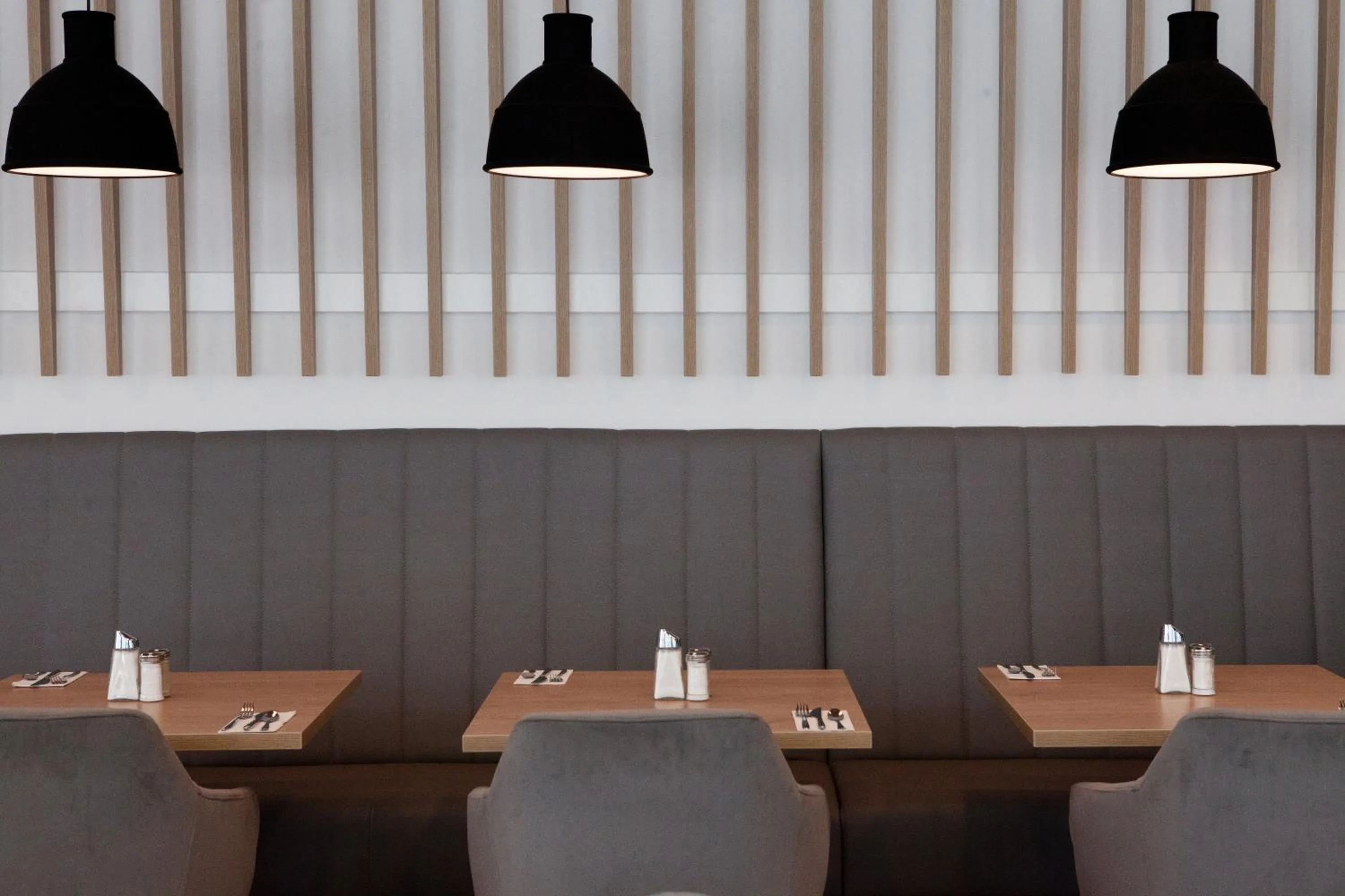 Restaurant/places to eat in Holiday Inn Berlin City East Side by IHG