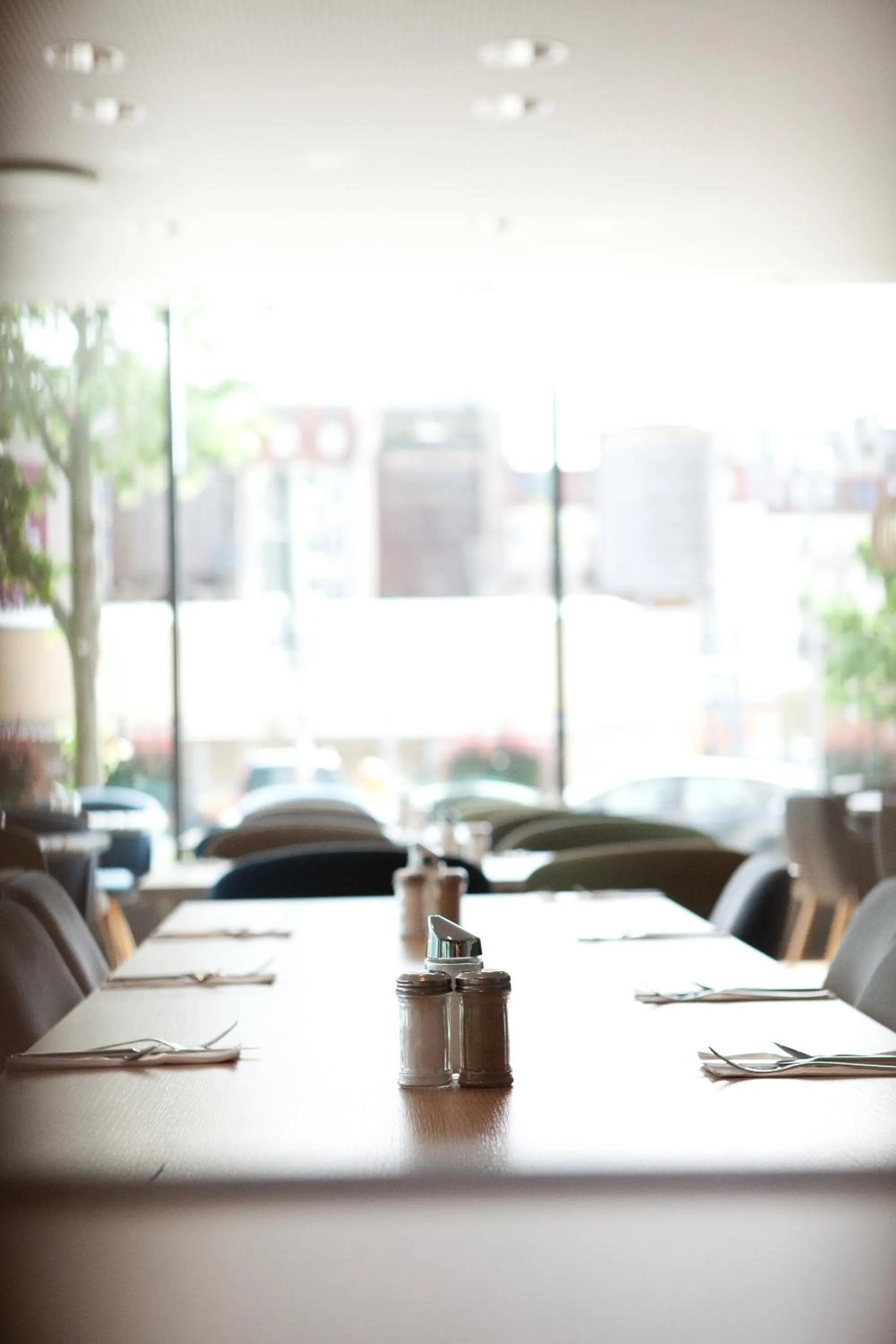 Restaurant/places to eat in Holiday Inn Berlin City East Side by IHG