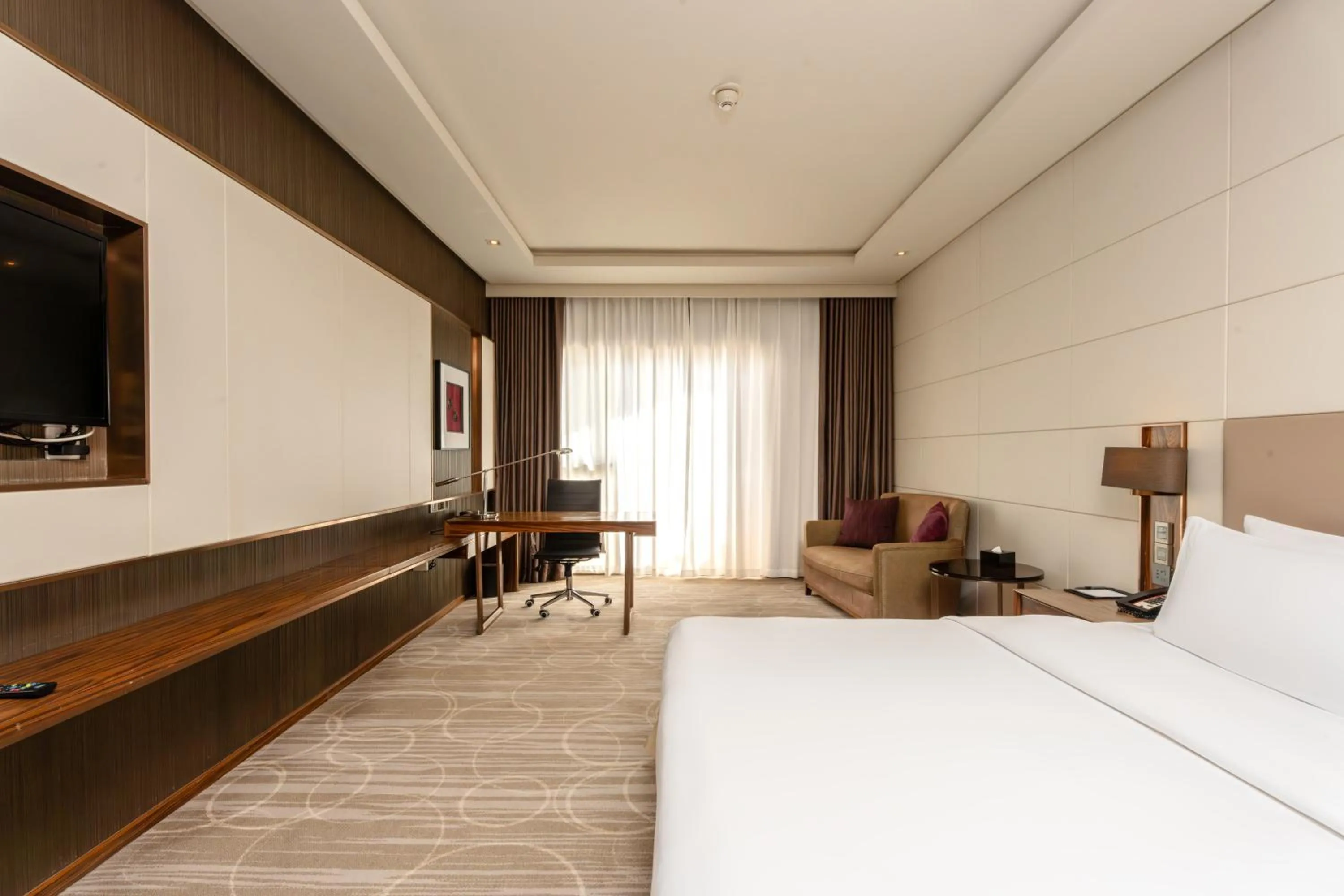 Photo of the whole room, Bed in Crowne Plaza Kunming City Centre by IHG
