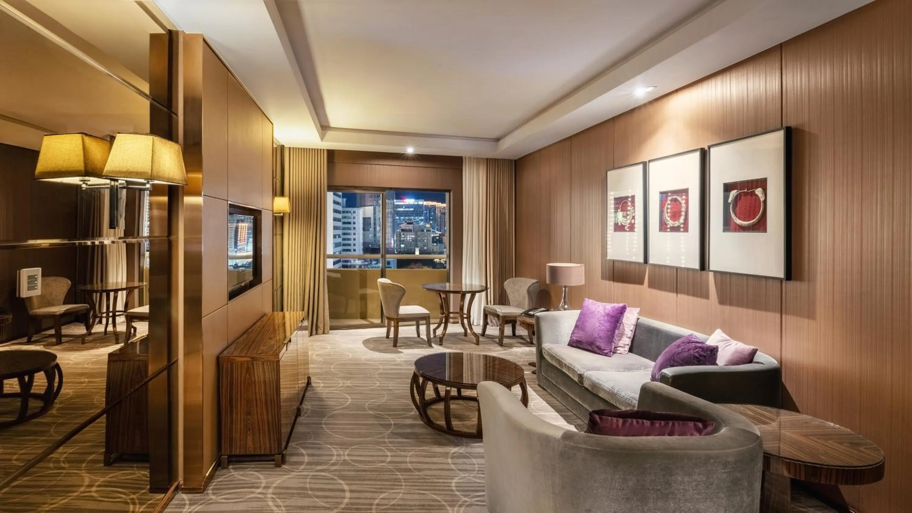 Photo of the whole room in Crowne Plaza Kunming City Centre by IHG