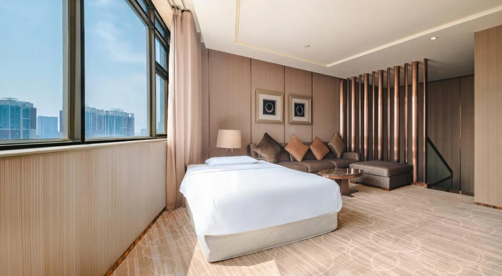 Photo of the whole room, Bed in Crowne Plaza Kunming City Centre by IHG