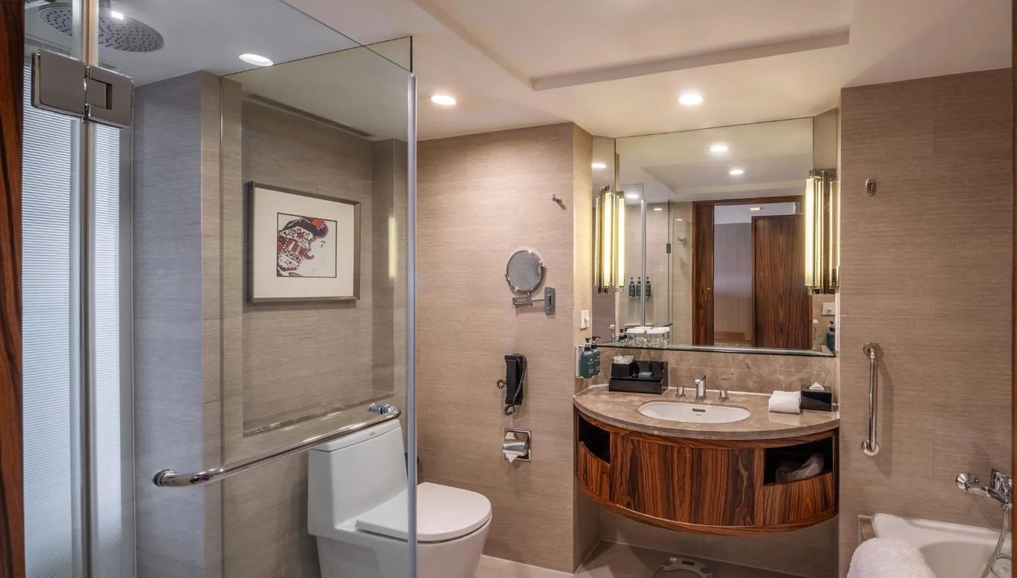 Bedroom in Crowne Plaza Kunming City Centre by IHG