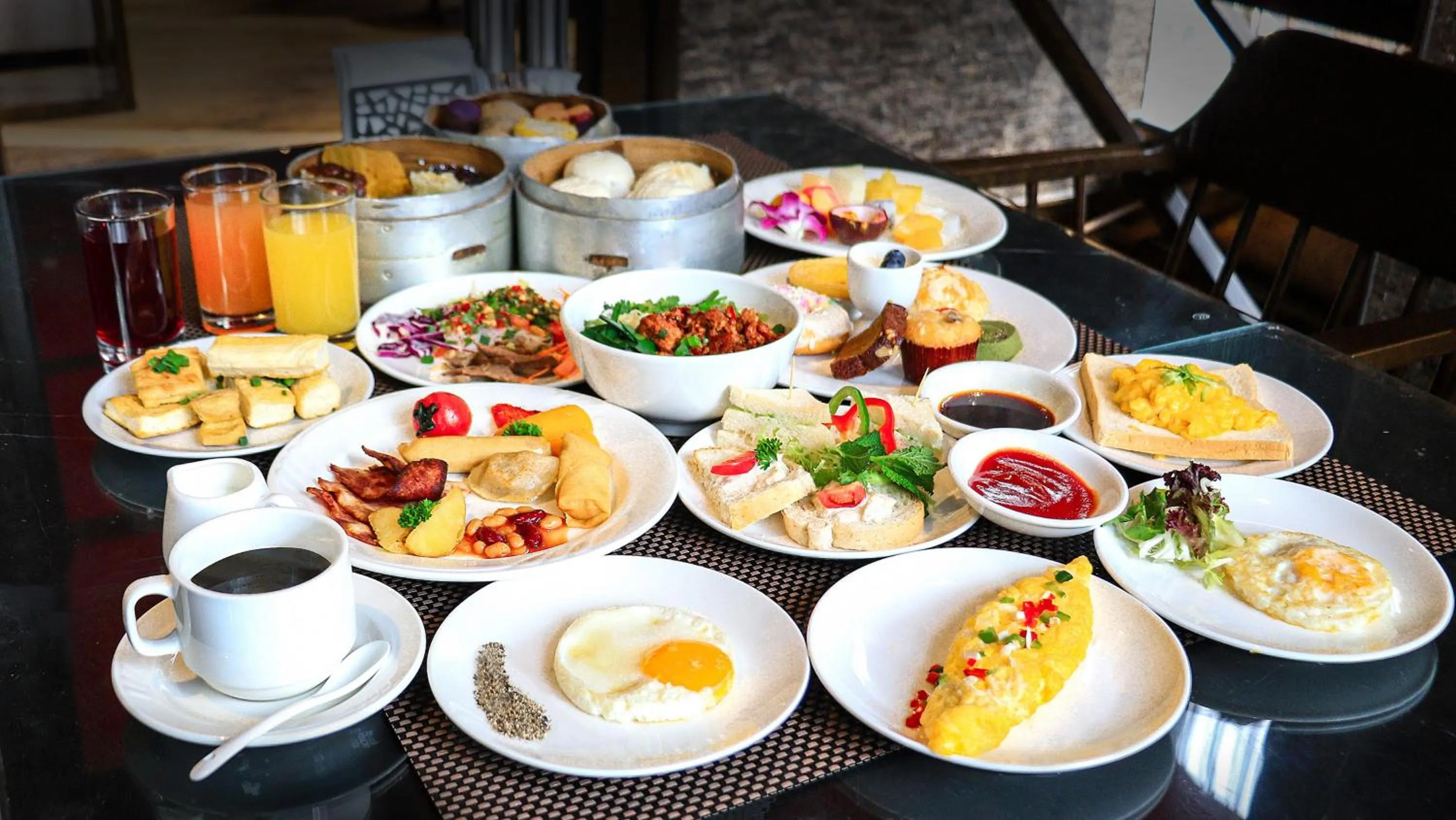 Breakfast in Crowne Plaza Kunming City Centre by IHG