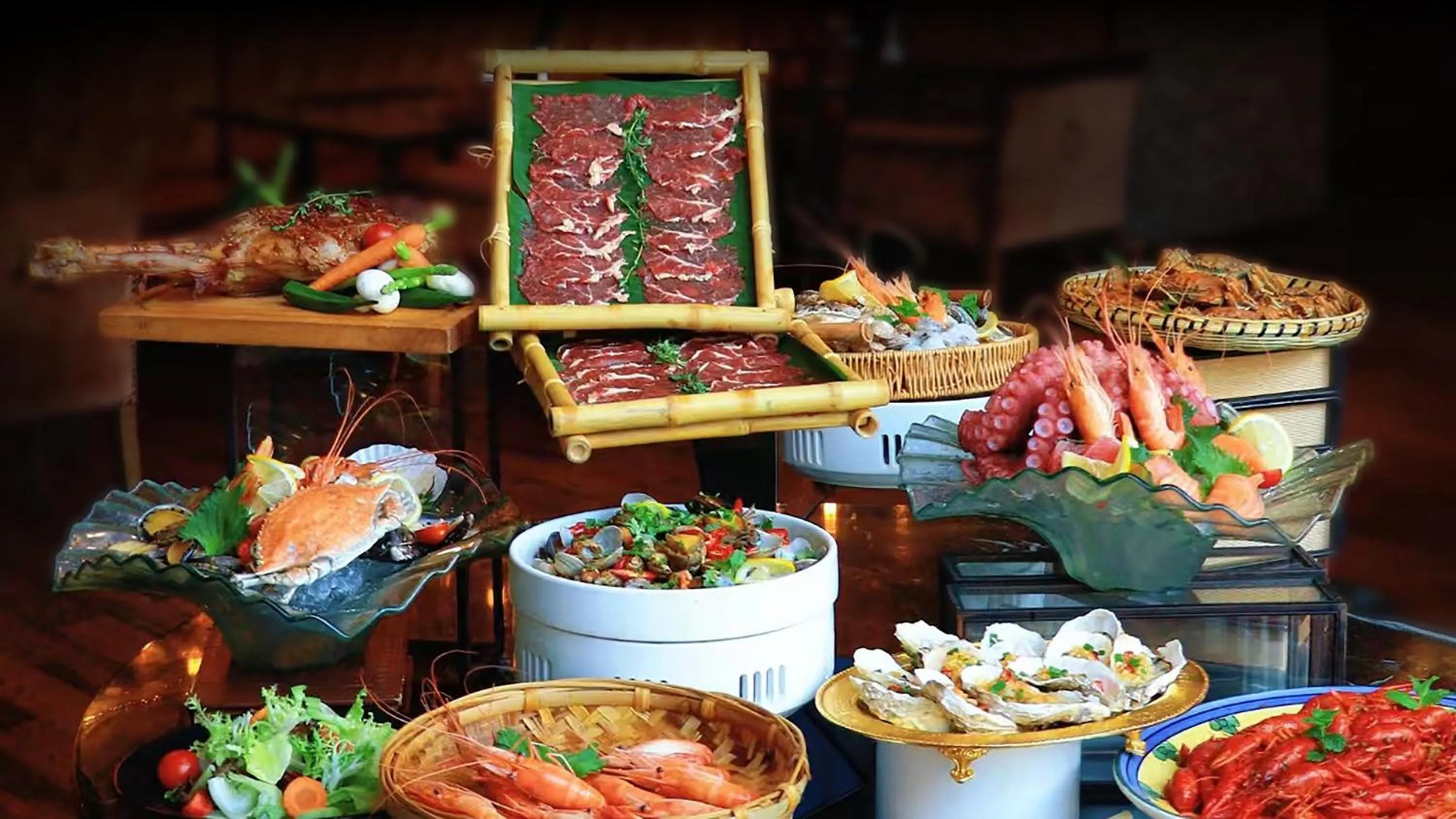 Restaurant/places to eat in Crowne Plaza Kunming City Centre by IHG