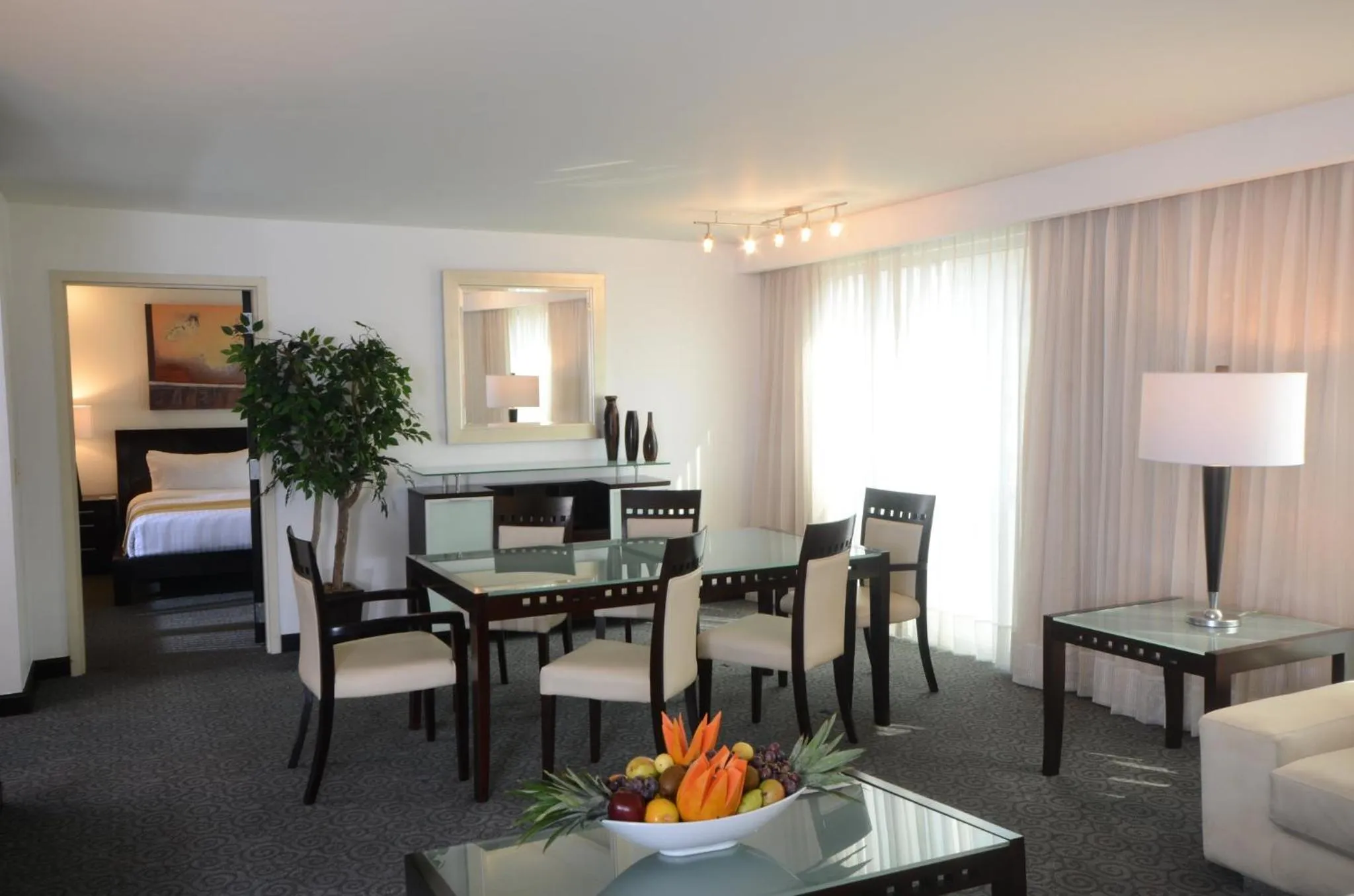 Photo of the whole room, Bed in Holiday Inn Monterrey Valle by IHG