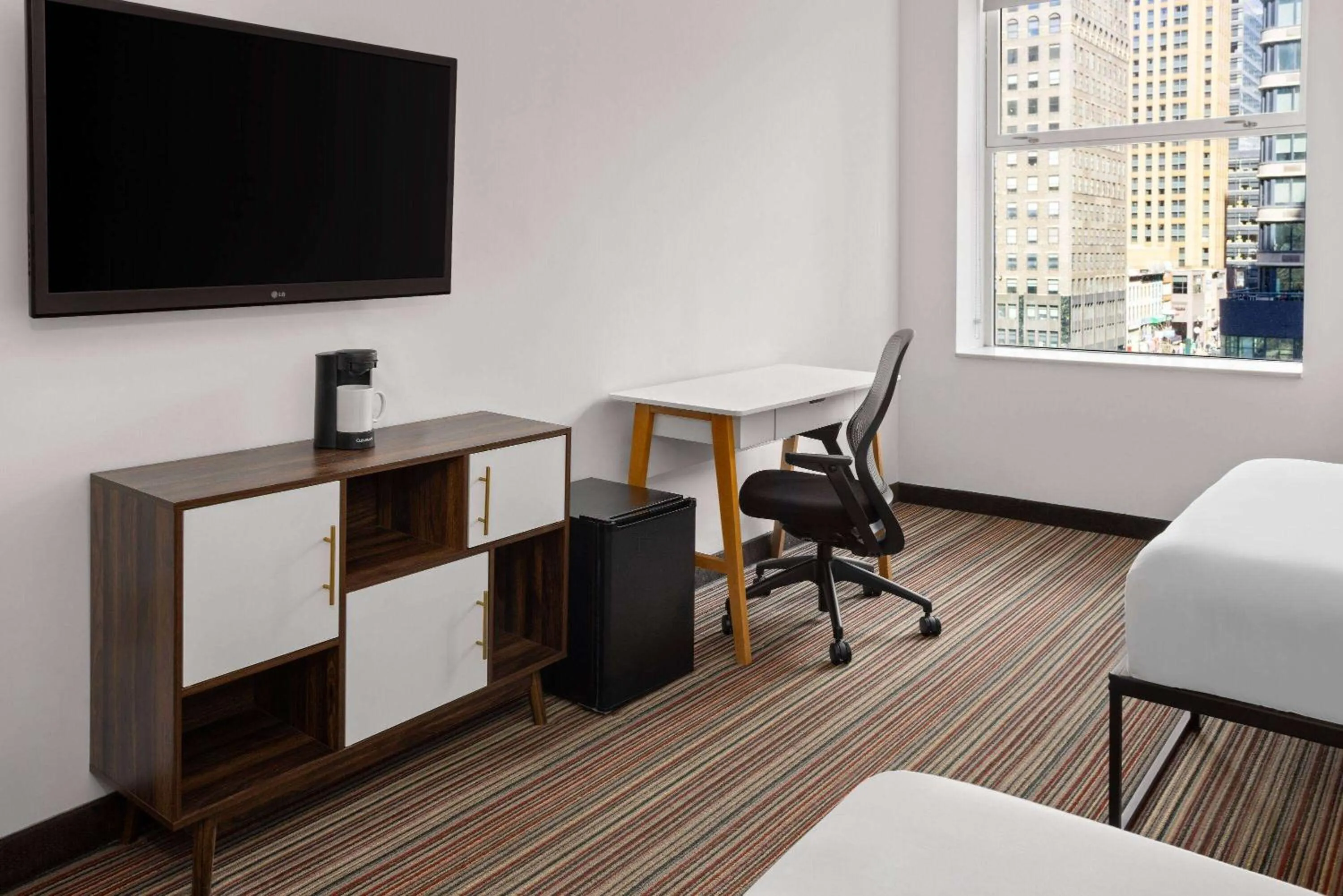 Photo of the whole room in The Herald by LuxUrban