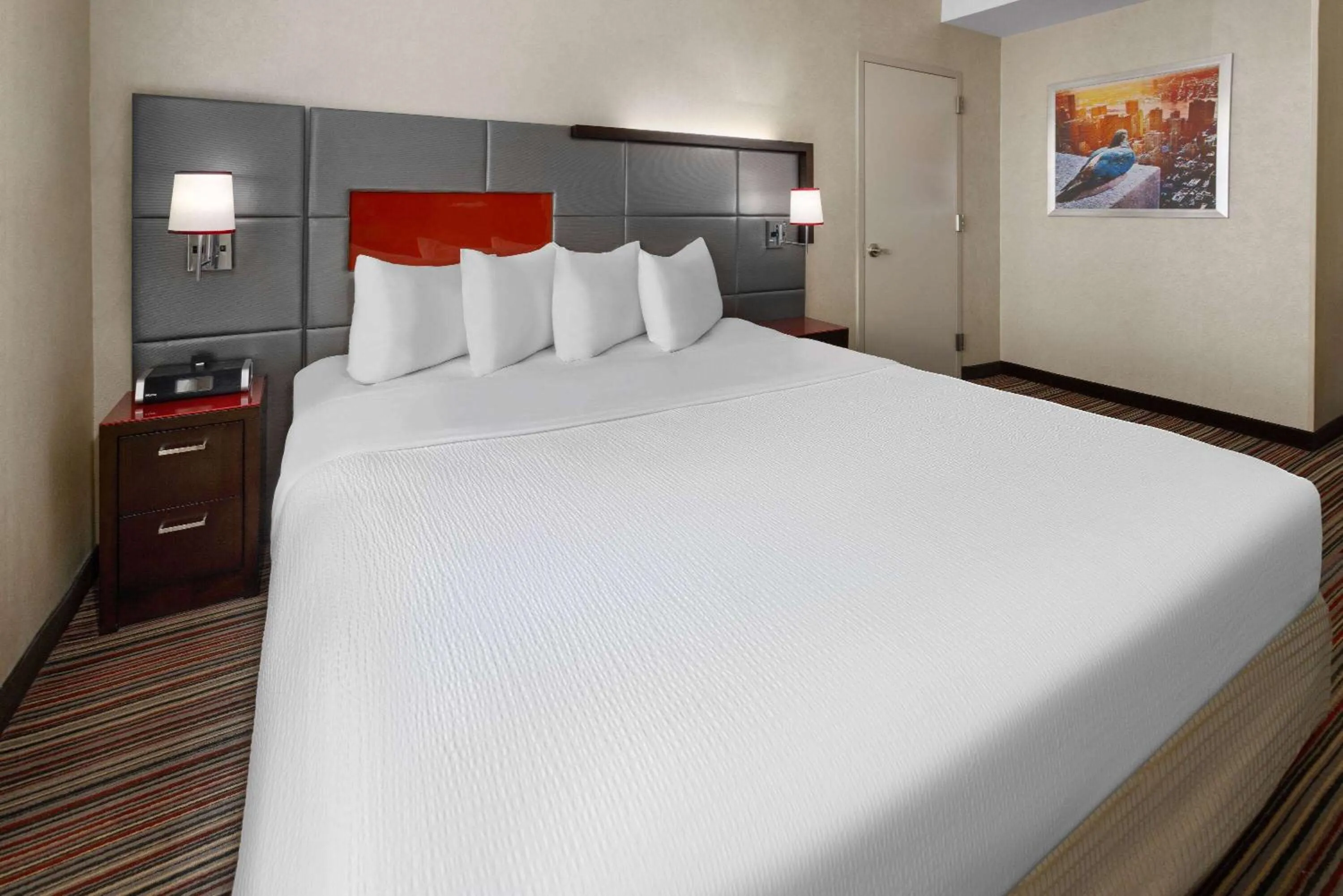 Photo of the whole room in The Herald by LuxUrban