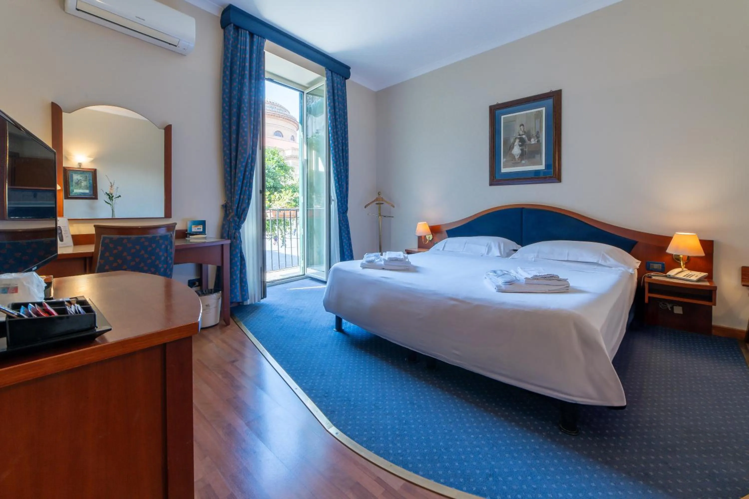 Photo of the whole room, Bed in Massimo Plaza Hotel