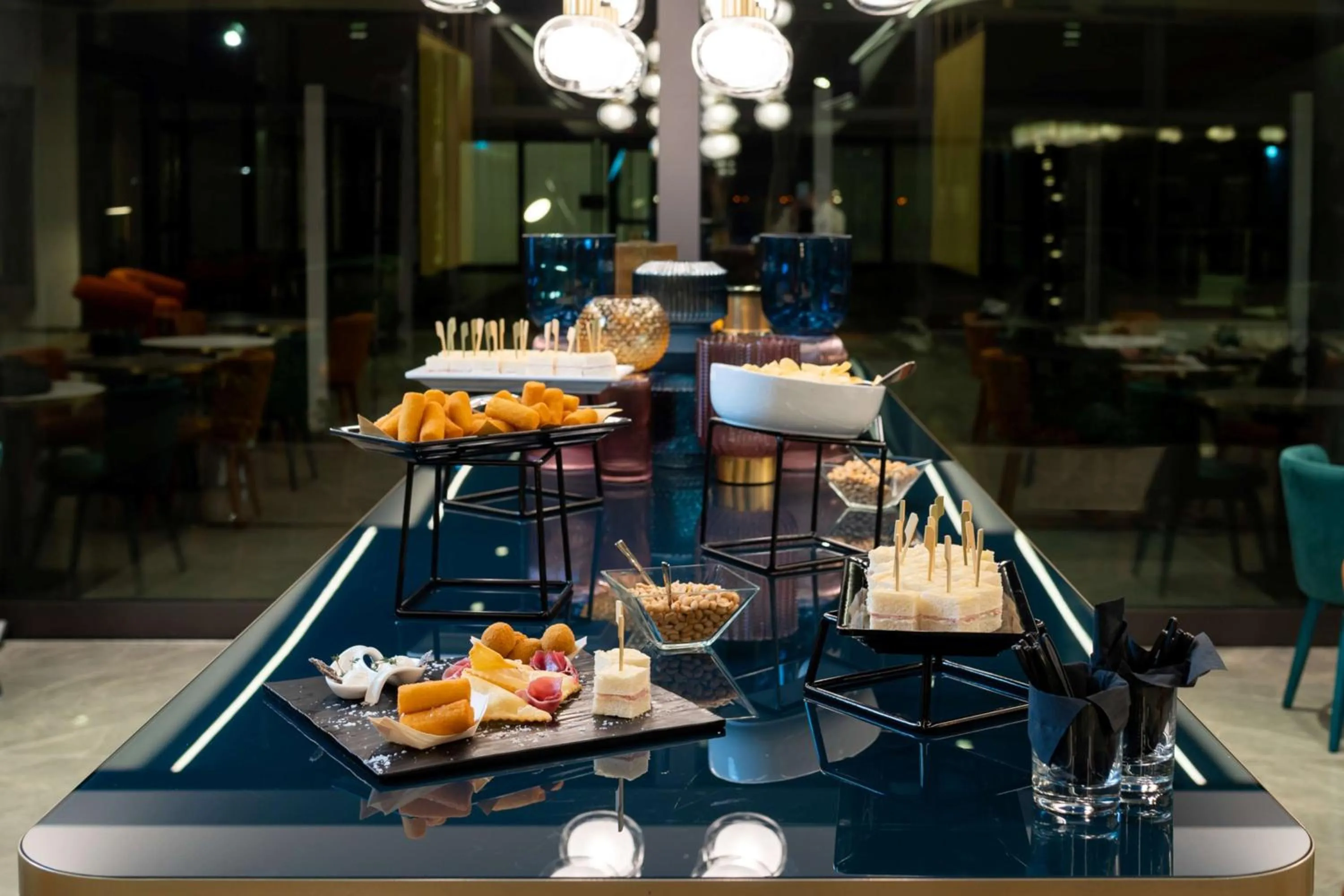 Restaurant/places to eat in Doubletree by Hilton Milan Malpensa Solbiate Olona
