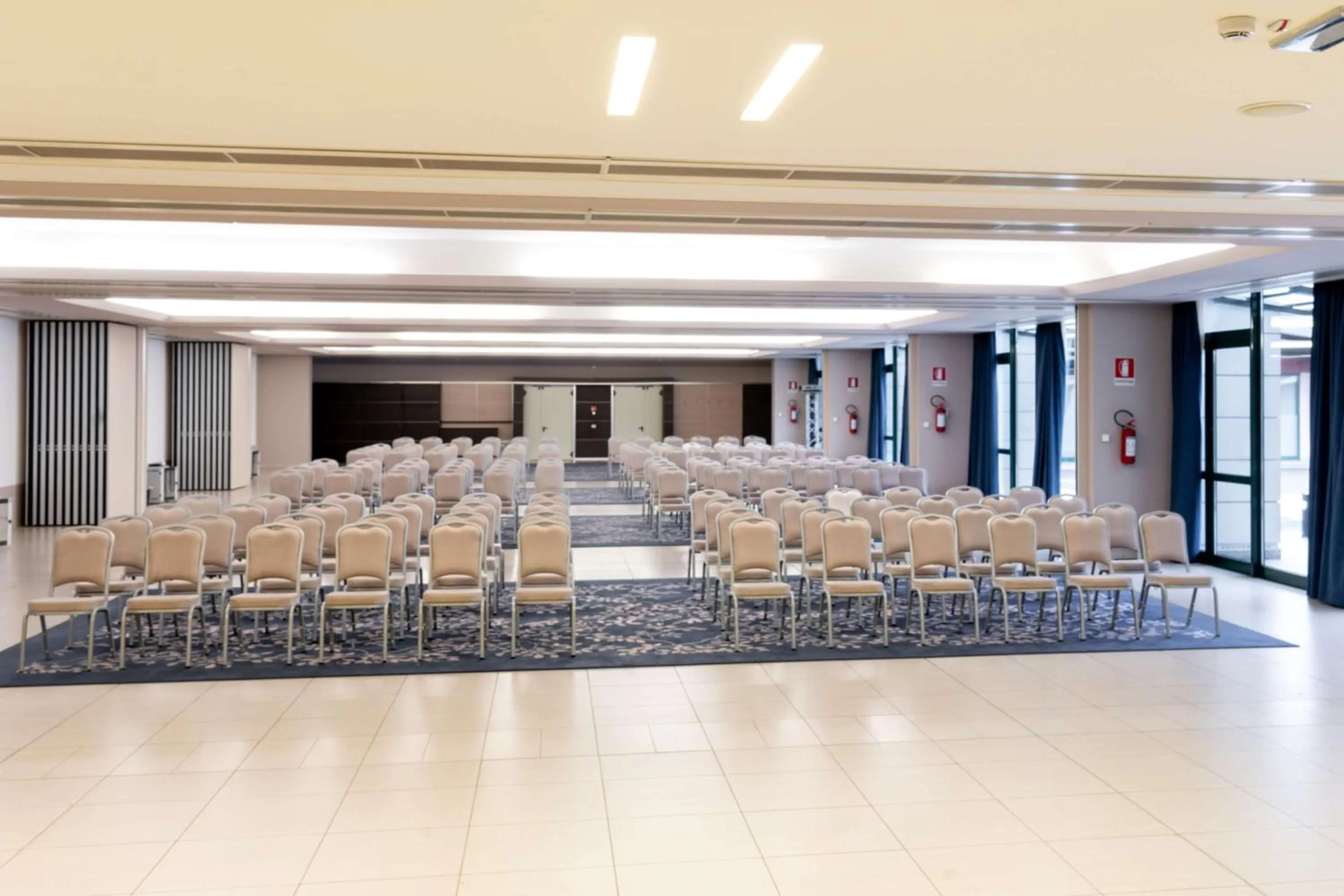 Meeting/conference room in Doubletree by Hilton Milan Malpensa Solbiate Olona