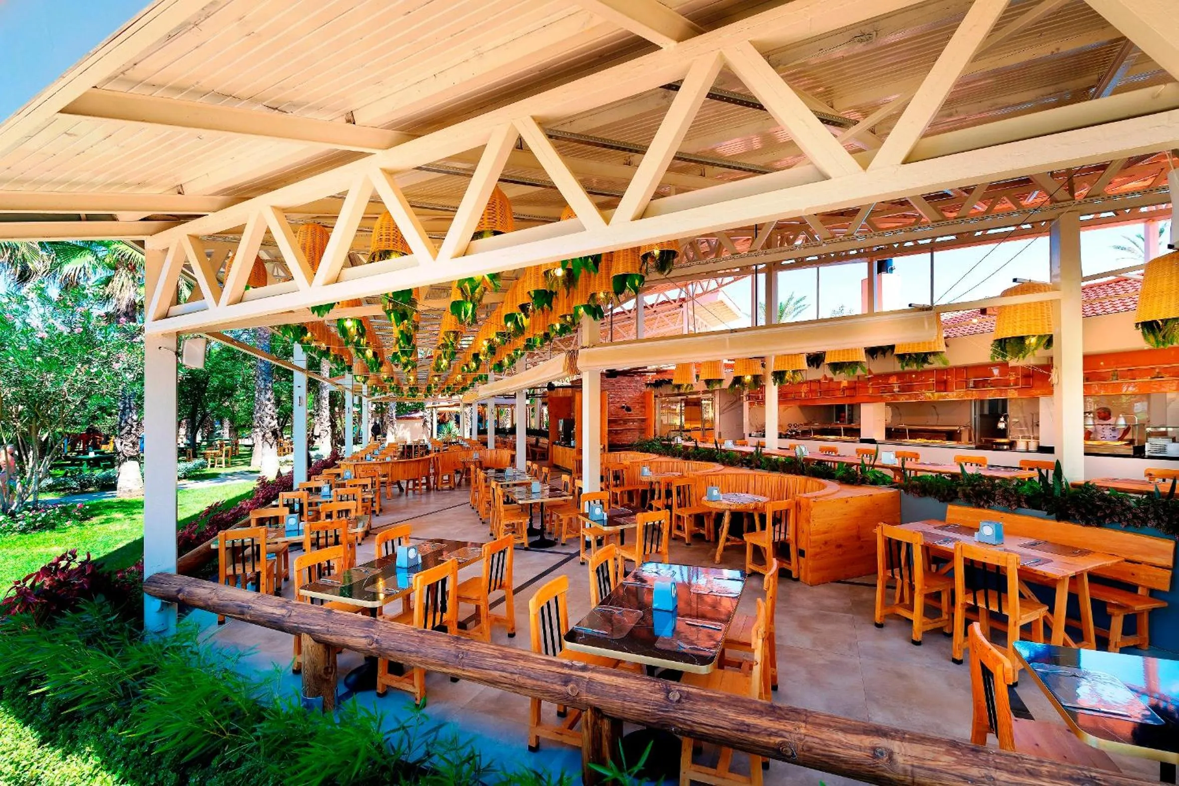 Restaurant/places to eat in Belconti Resort Hotel