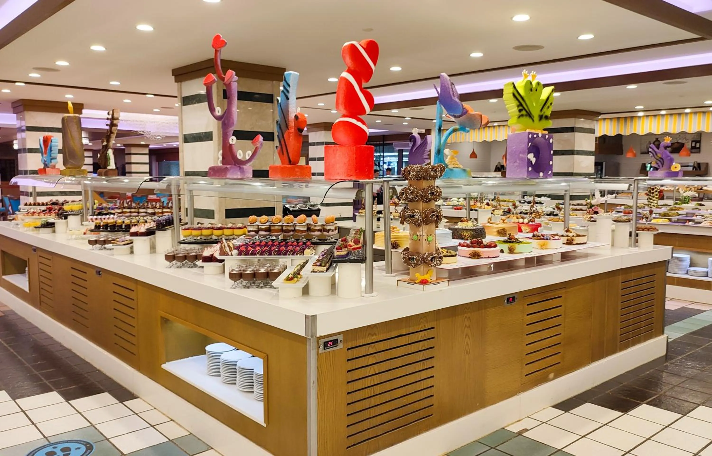 Restaurant/places to eat in Belconti Resort Hotel