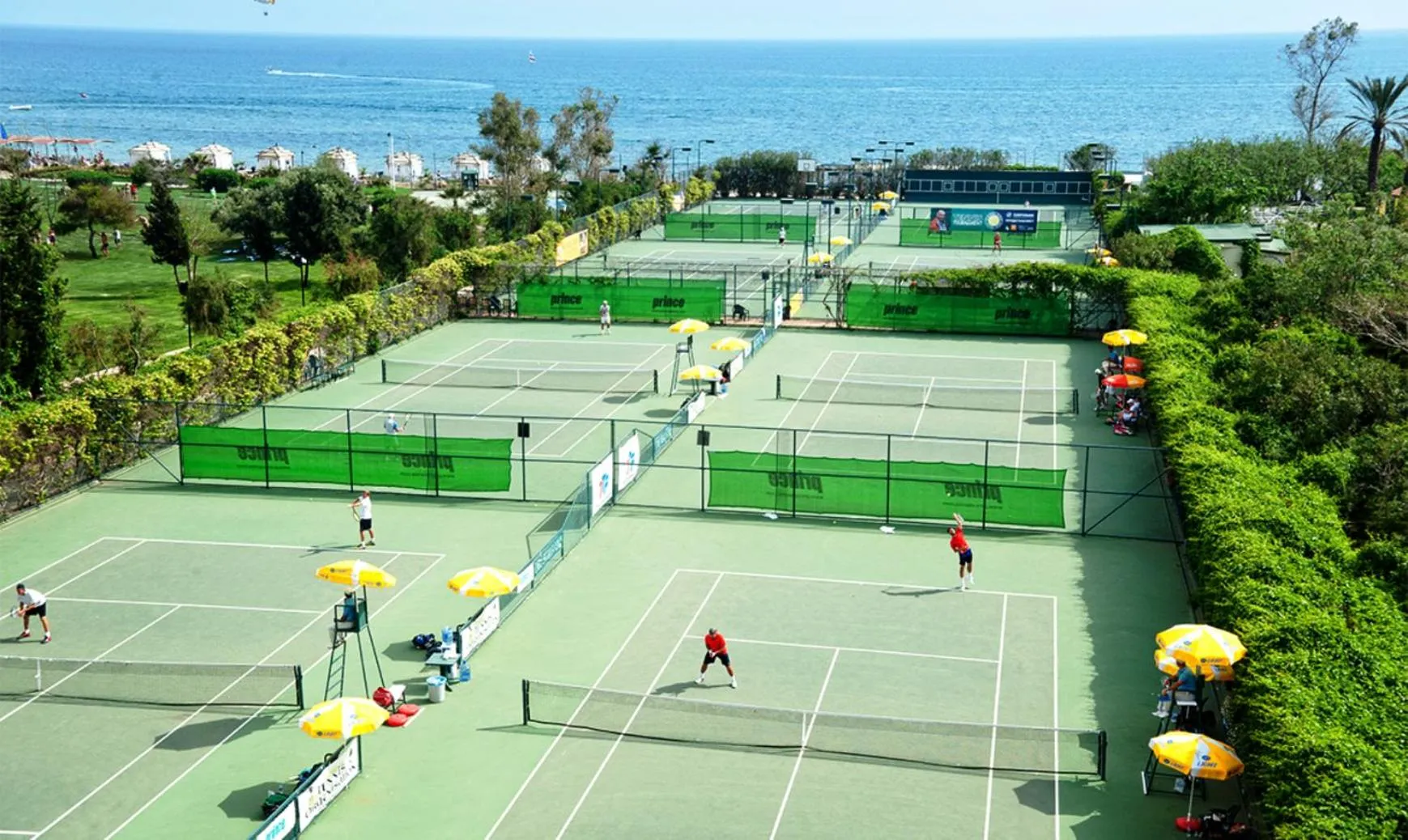Tennis court in Belconti Resort Hotel