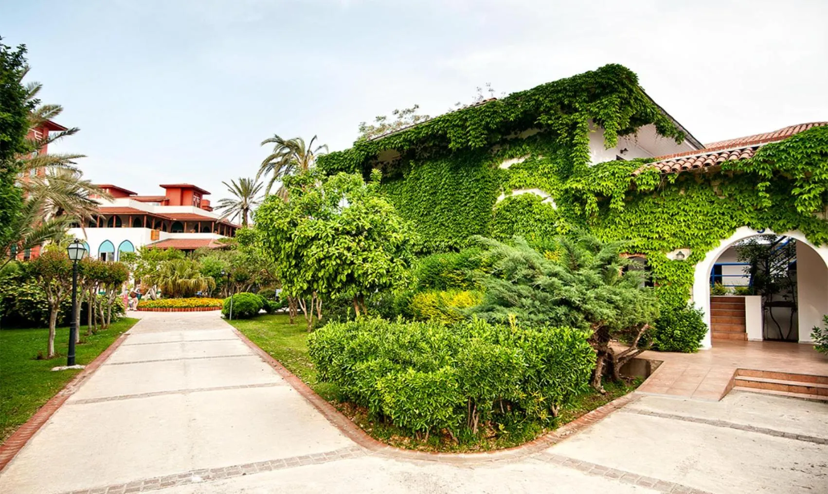 Garden in Belconti Resort Hotel