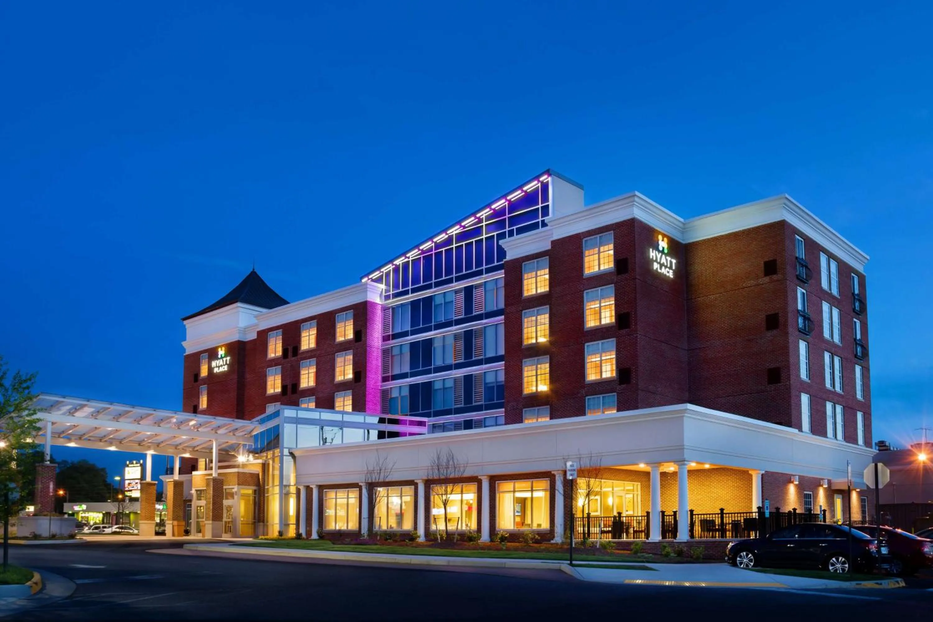 Property building in Hyatt Place Fredericksburg at Mary Washington