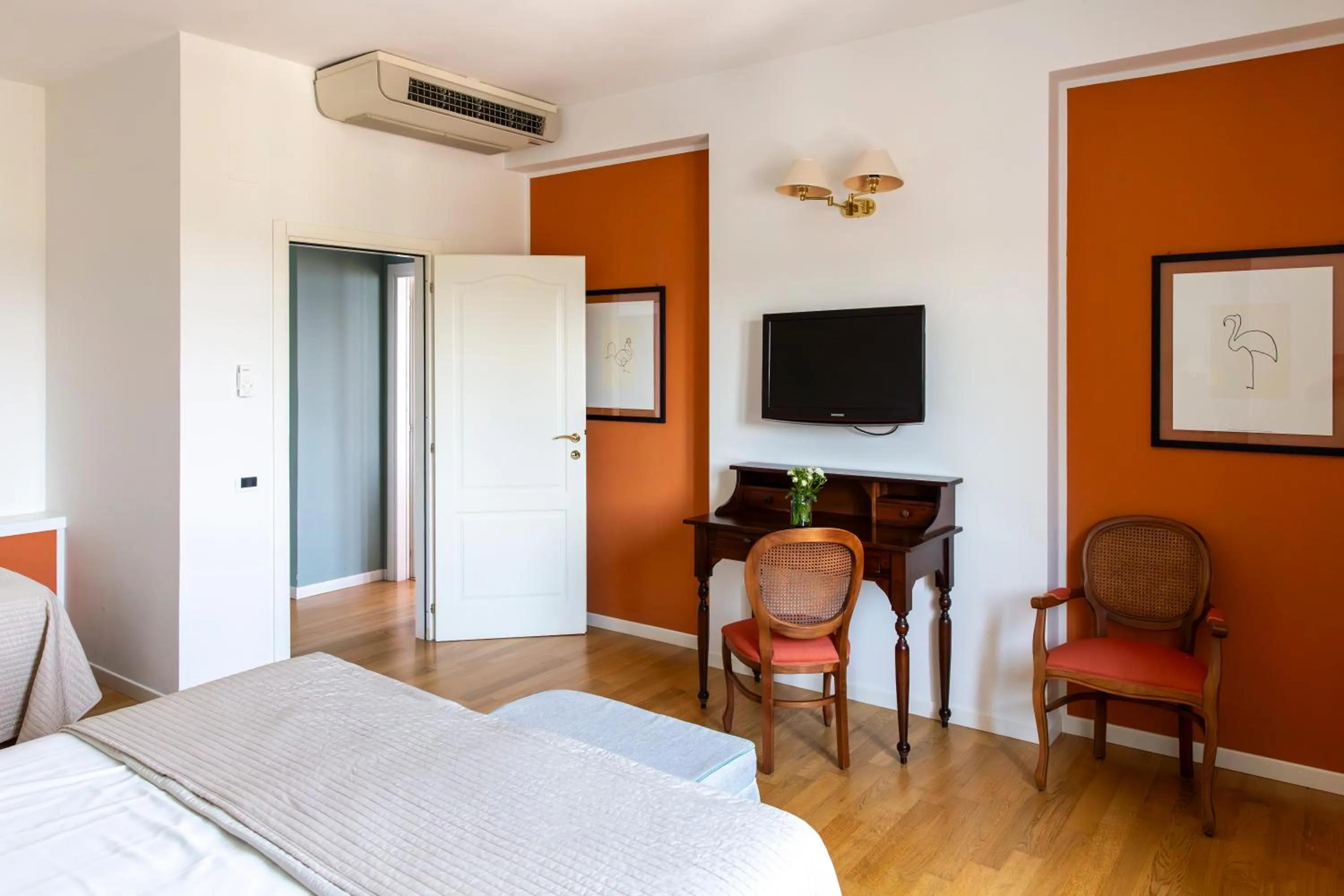 Bedroom, Bed in Hotel Punta Nord Est