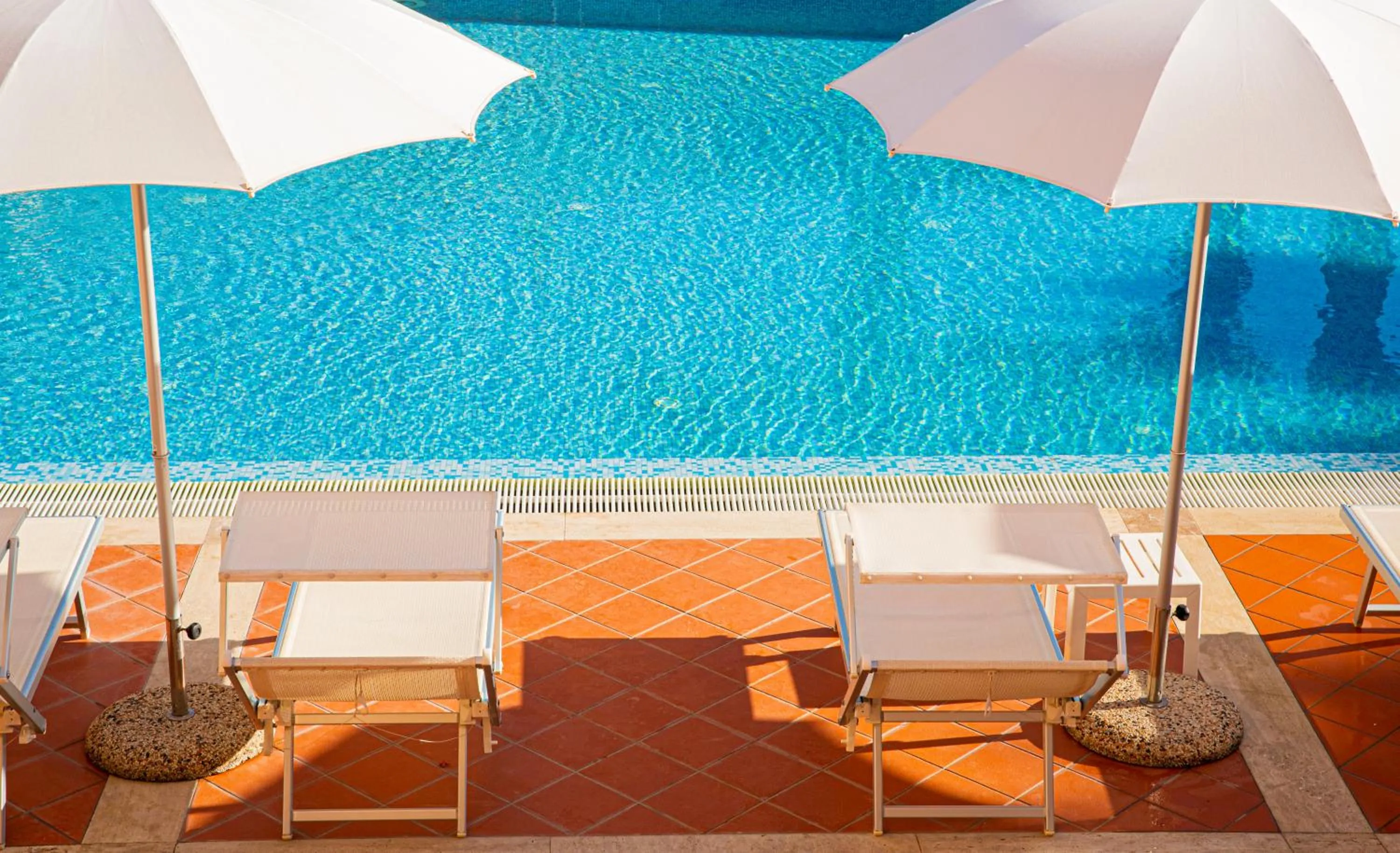 Swimming pool in Hotel Punta Nord Est