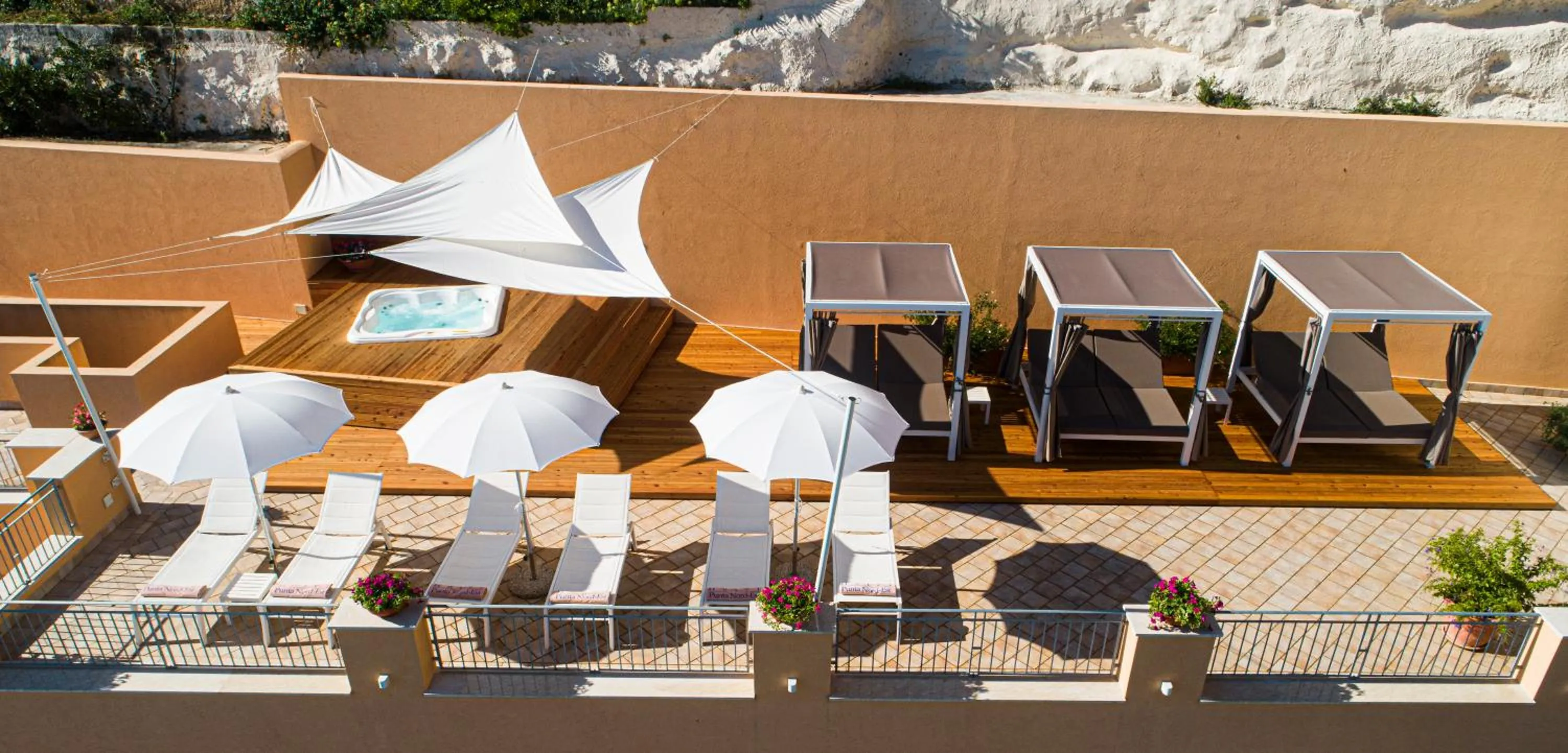 Solarium in Hotel Punta Nord Est