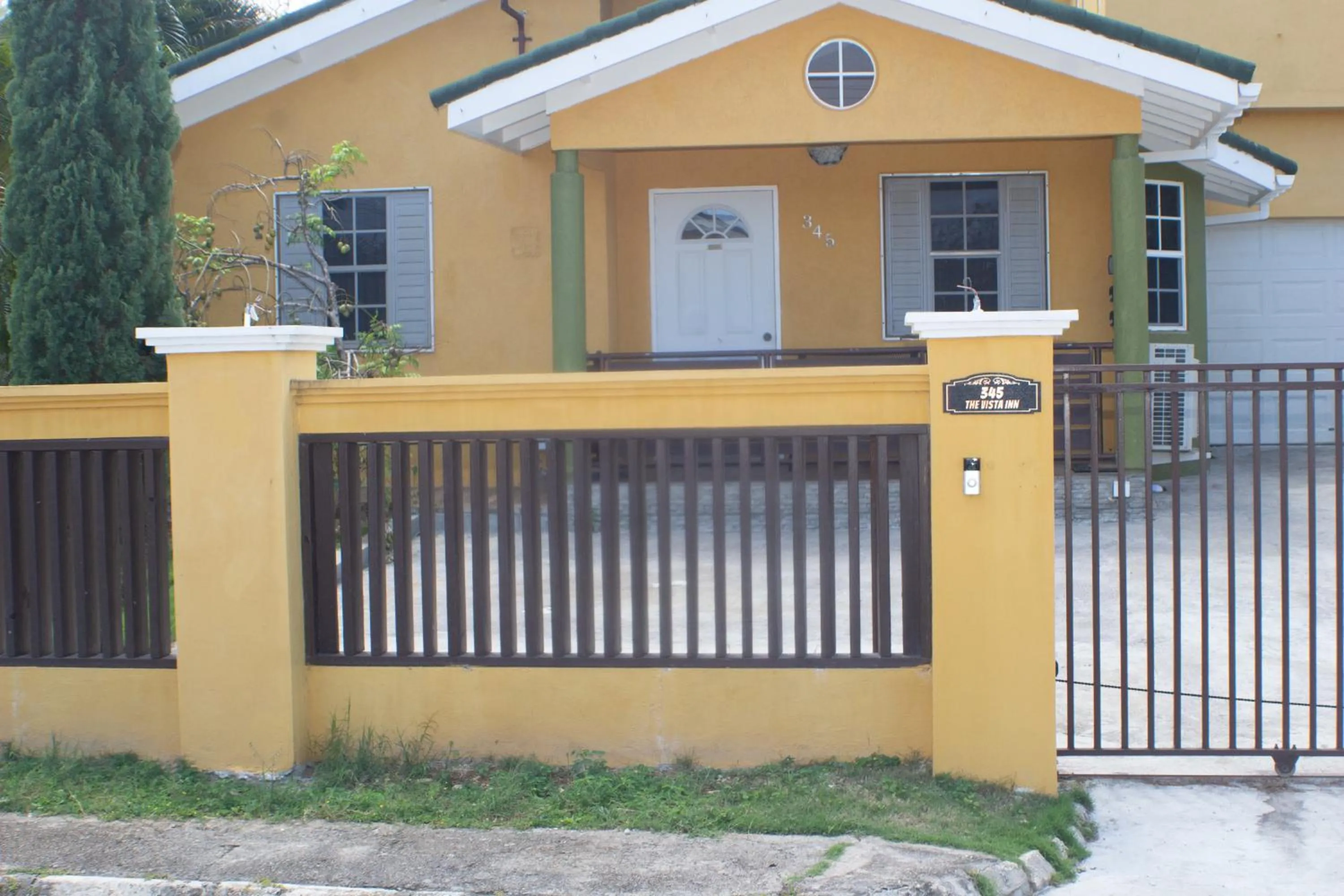 Property building in The Vista Inn