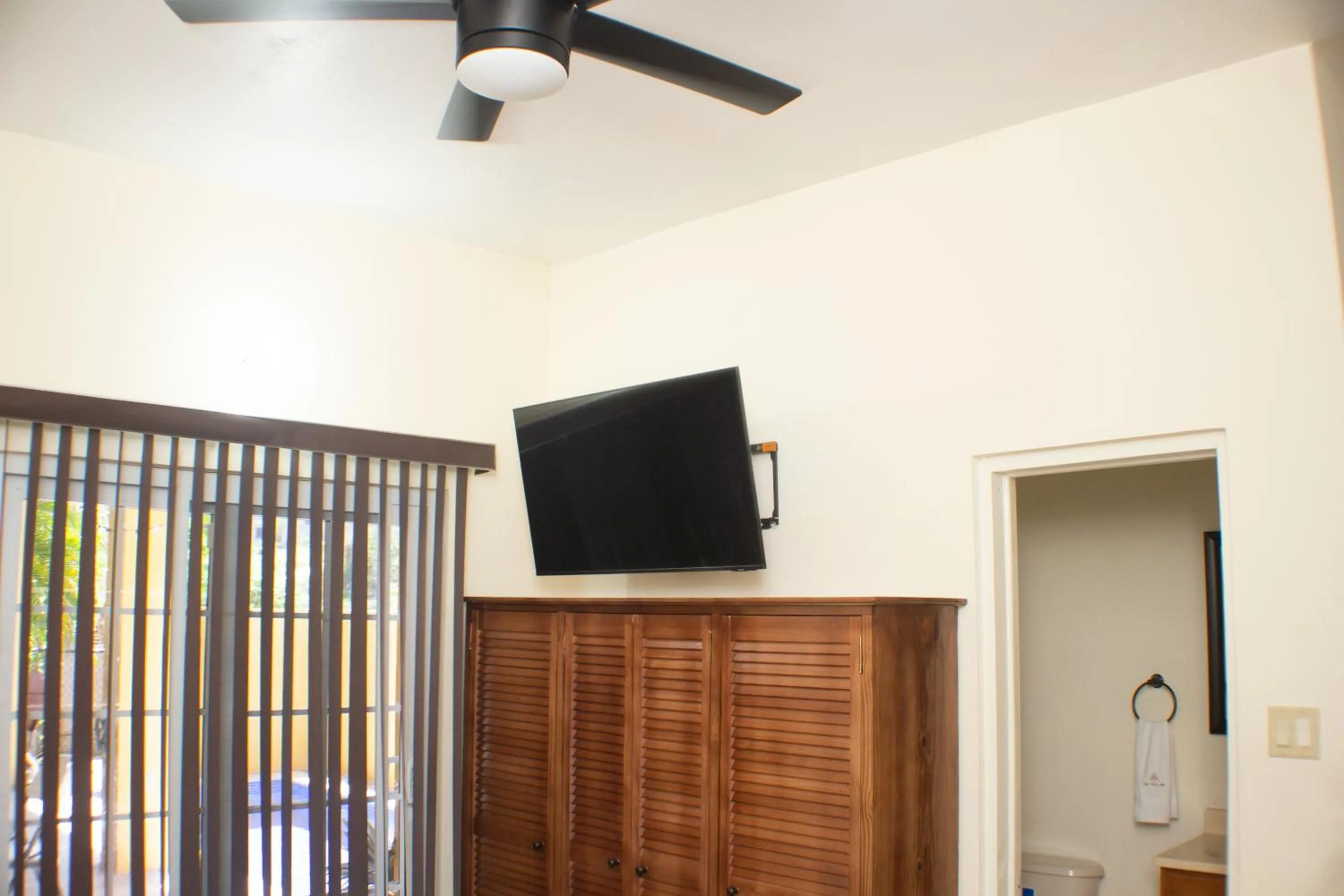 TV and multimedia in The Vista Inn