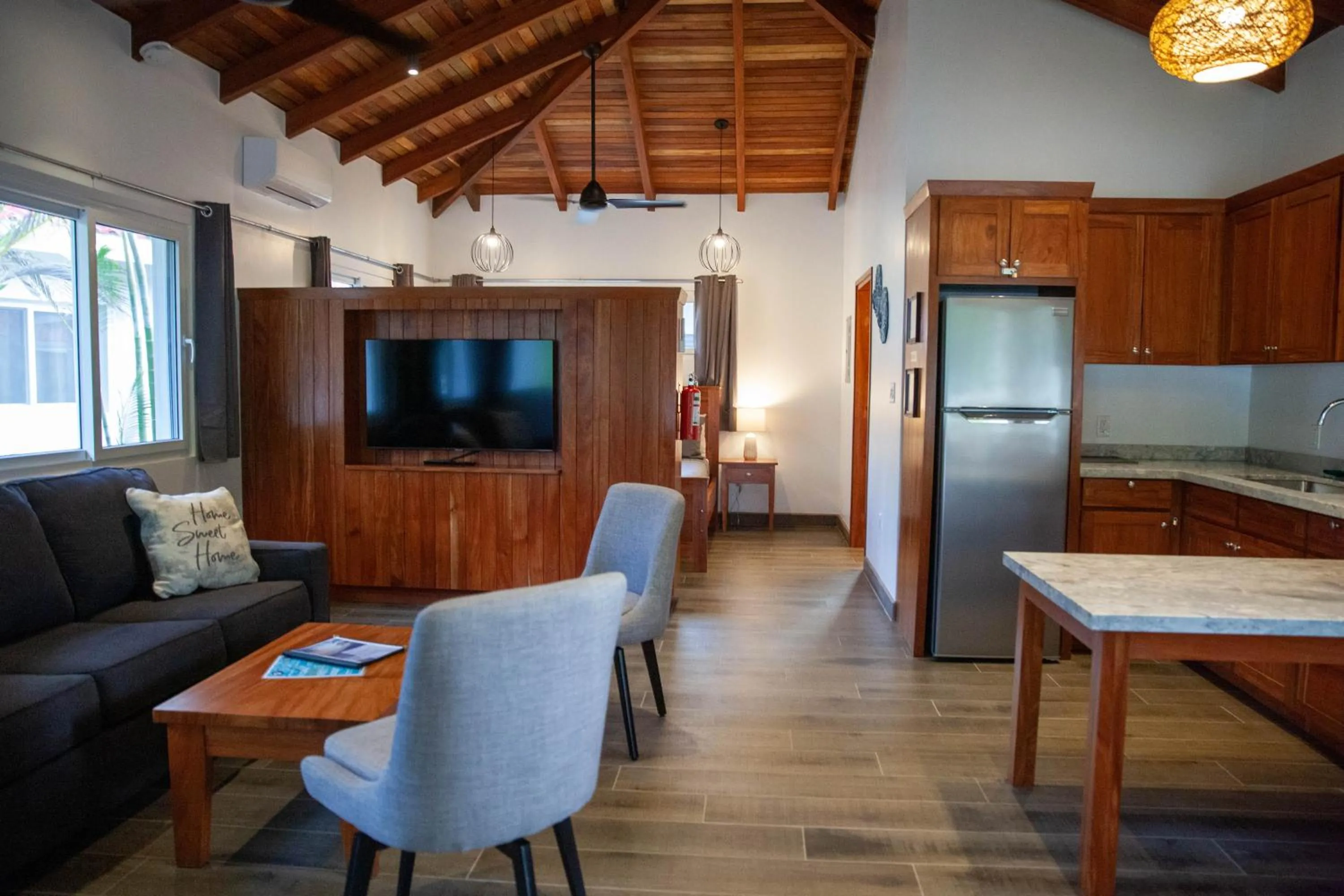 TV and multimedia in Ceiba Beach Resort