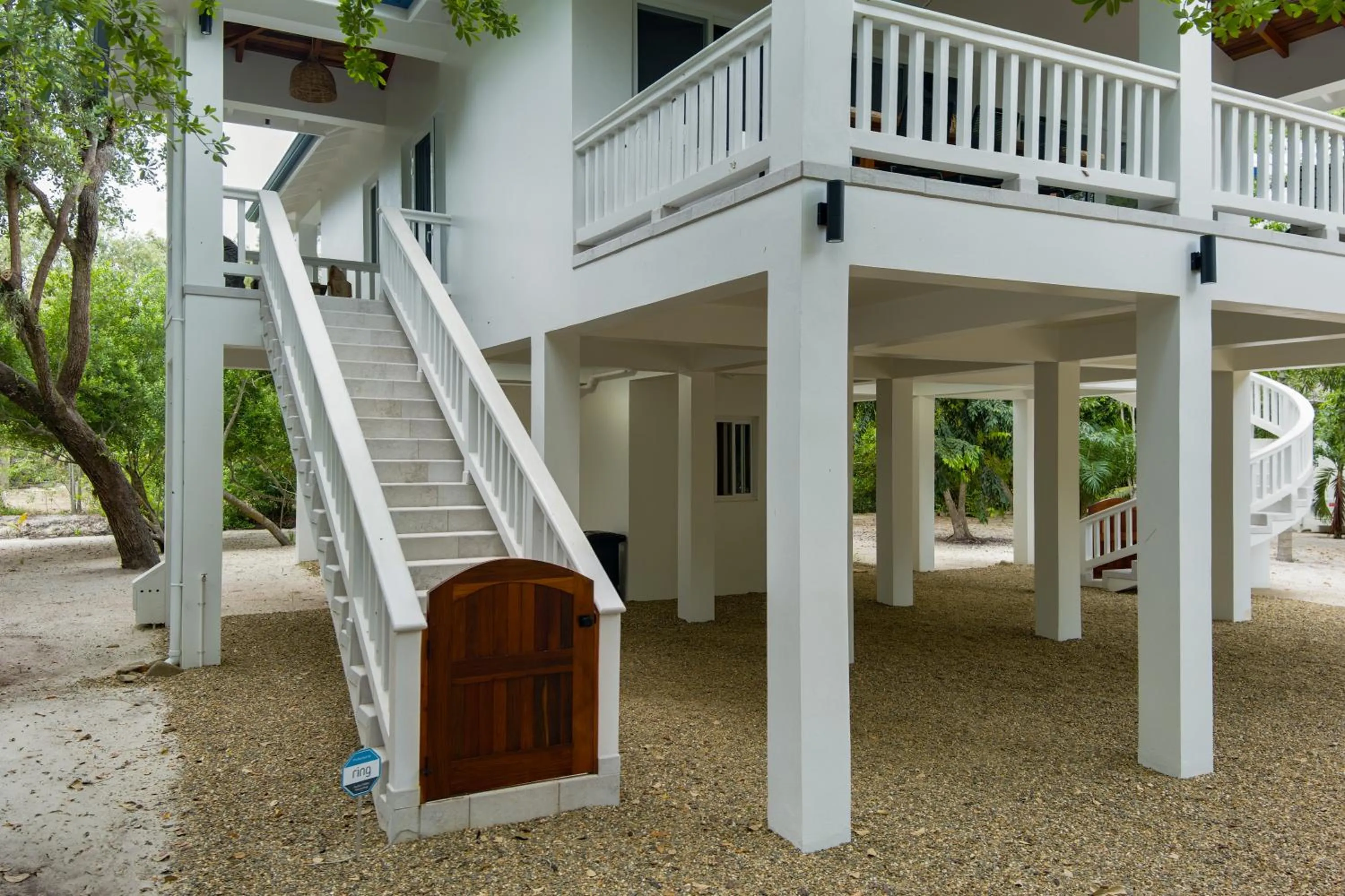 Property building in Ceiba Beach Resort