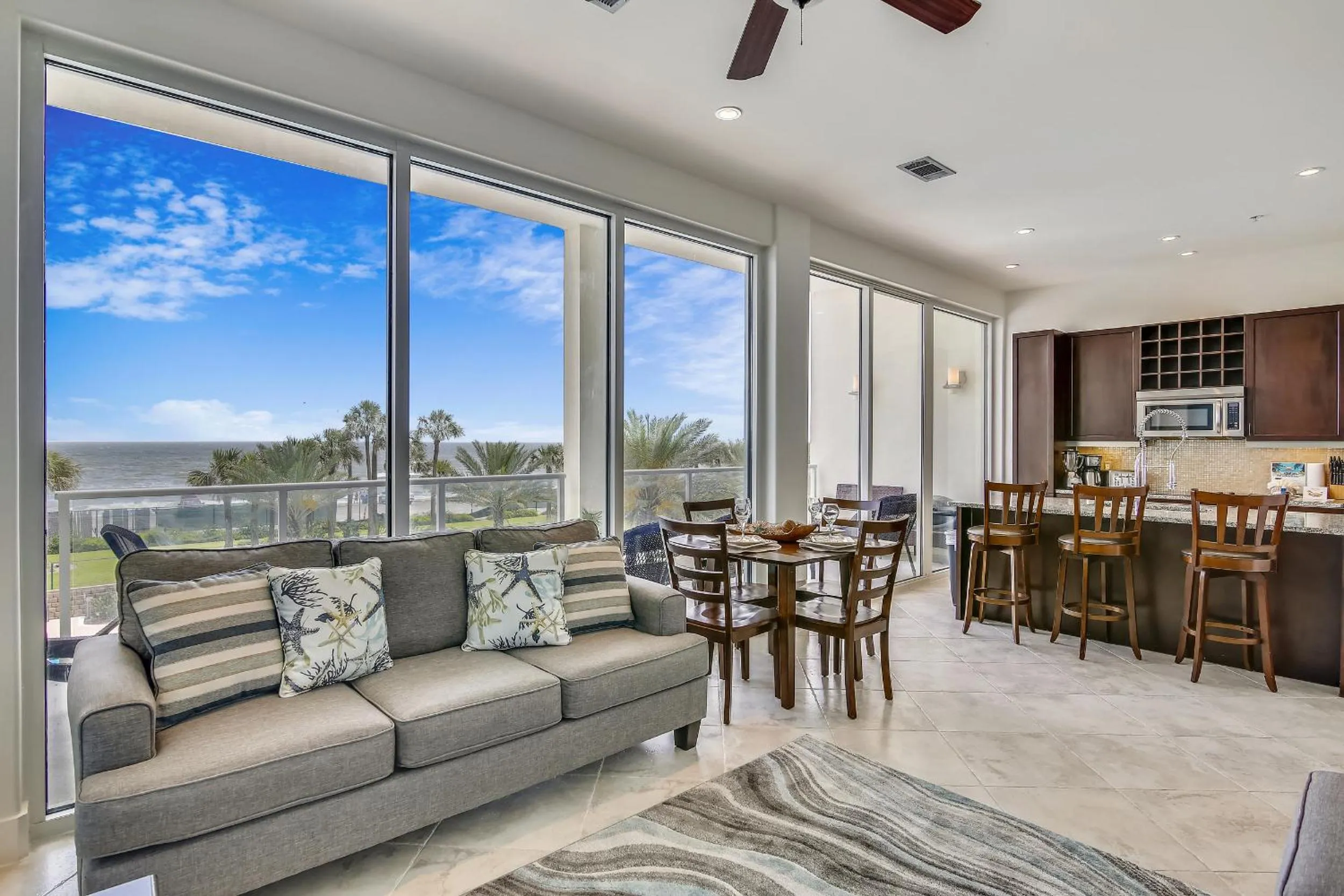 Property building in Diamond Beach 312-Island Jewel