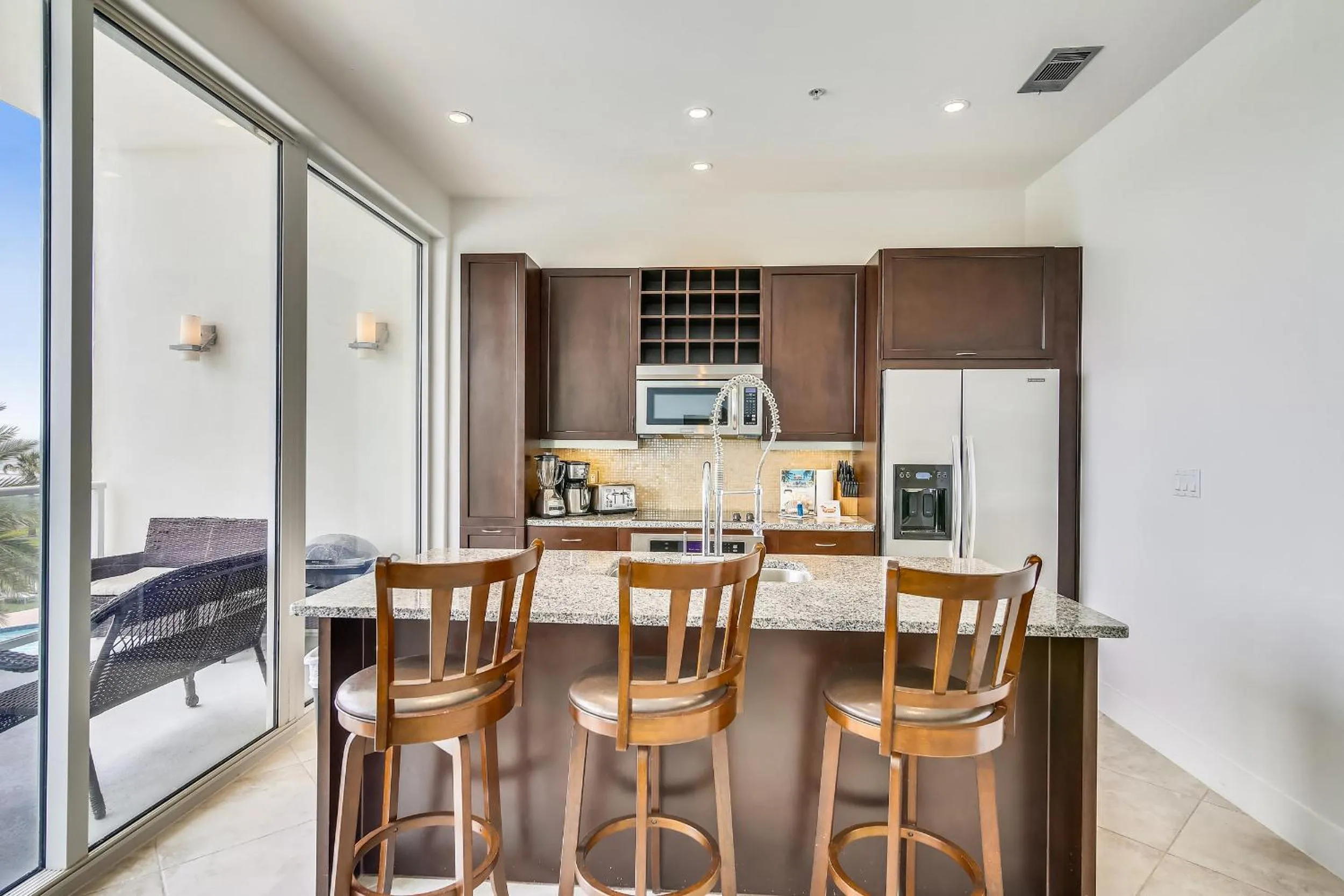 Property building in Diamond Beach 312-Island Jewel