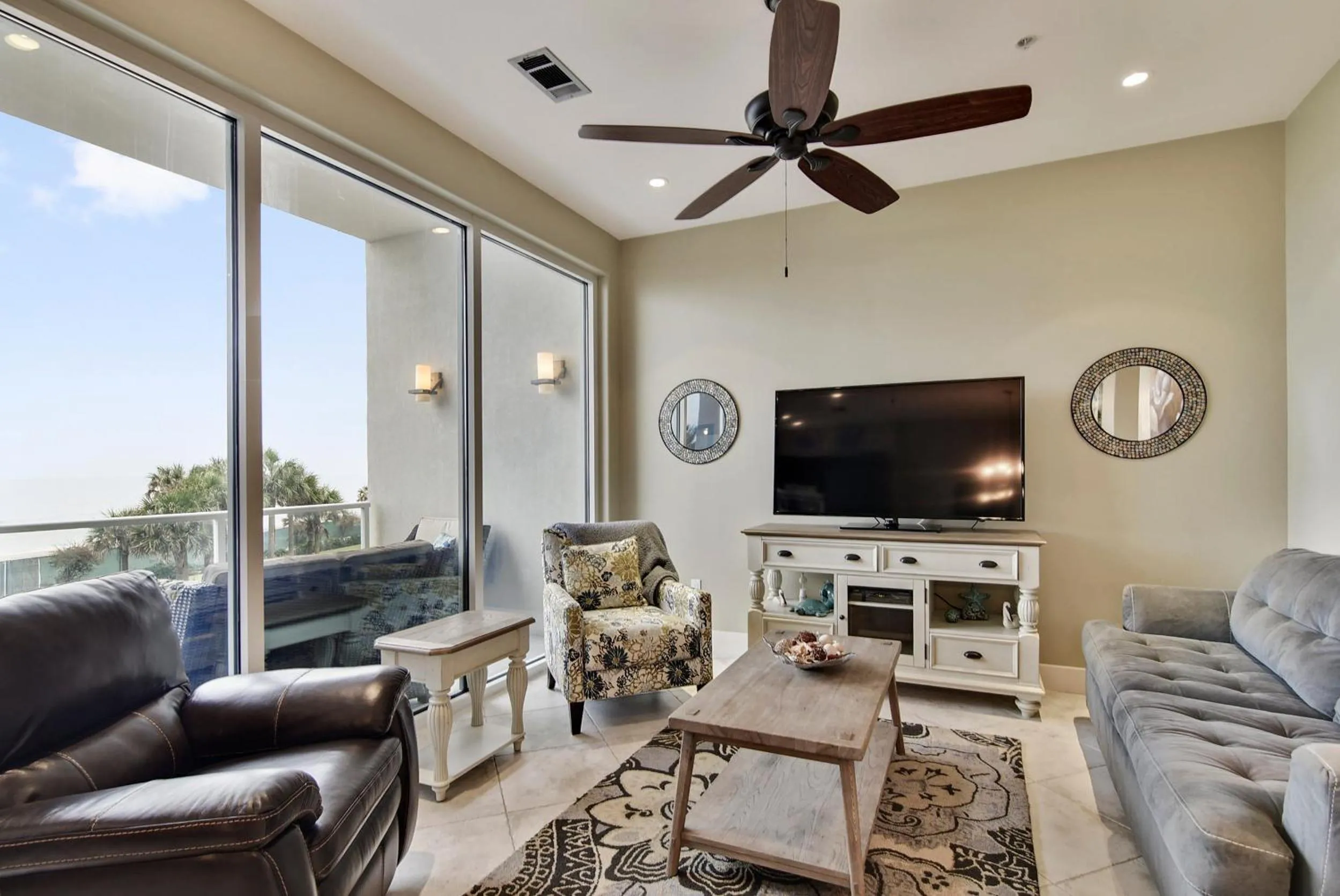 Property building in Diamond Beach 304-Sapphire