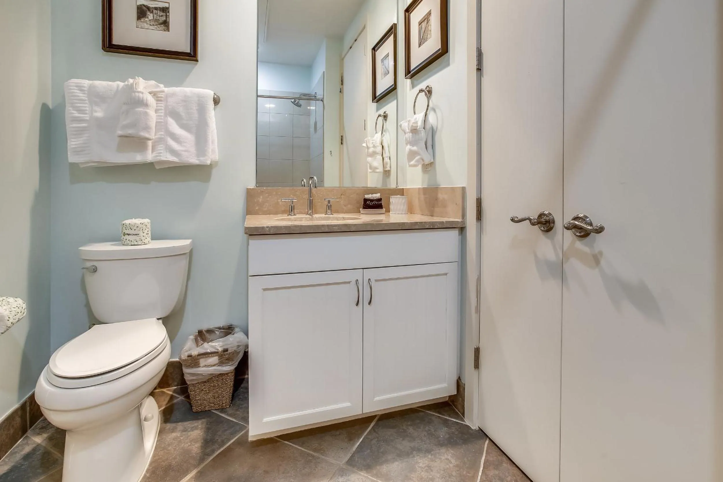 Kitchen or kitchenette in Diamond Beach 608-Blue Lagoon