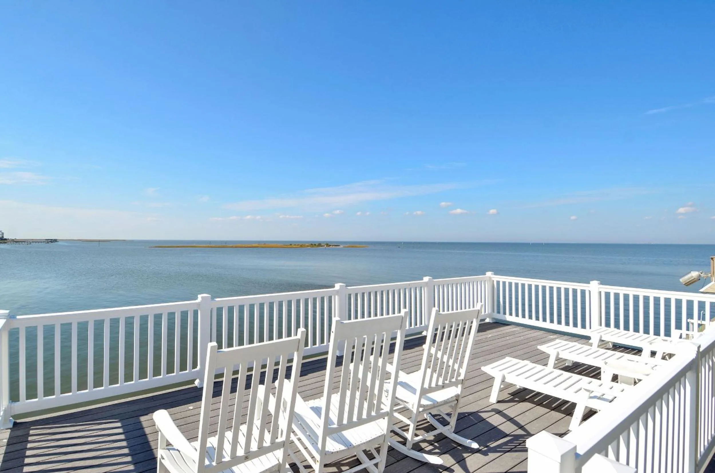 Property building in Bahia Azul Sunset