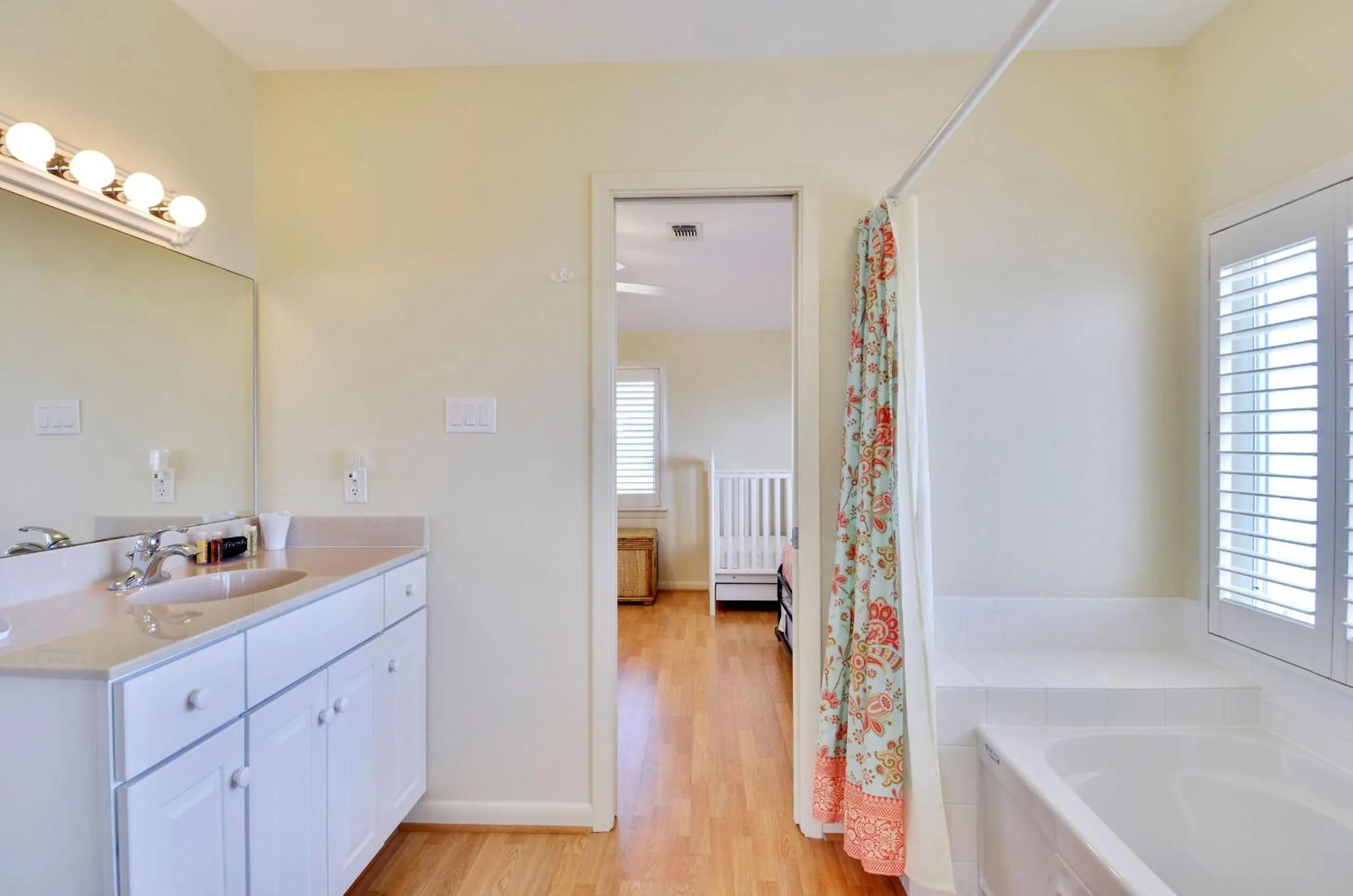 Property building, Bed in Bahia Azul Sunset