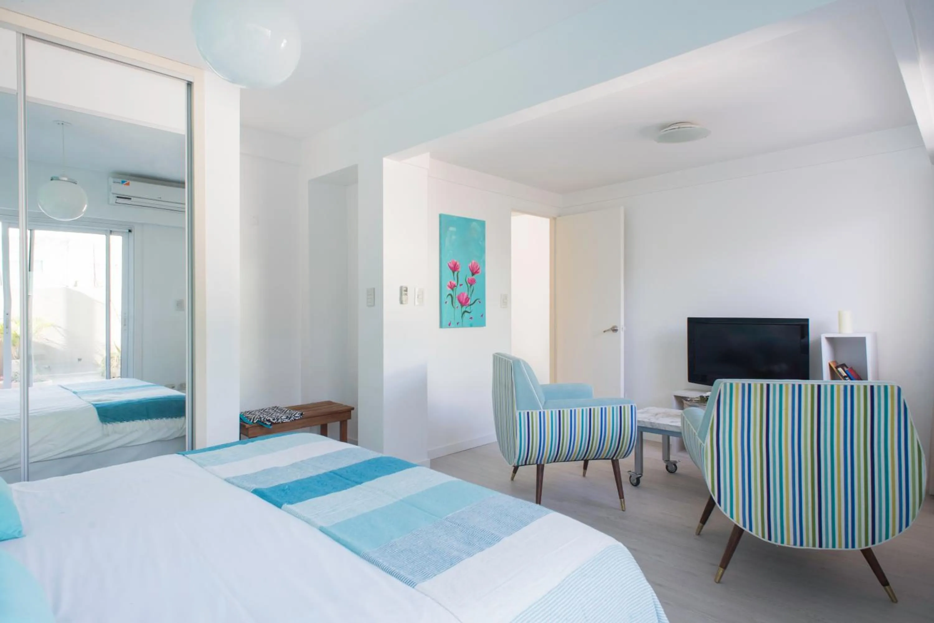 Bed in Soho Point Central