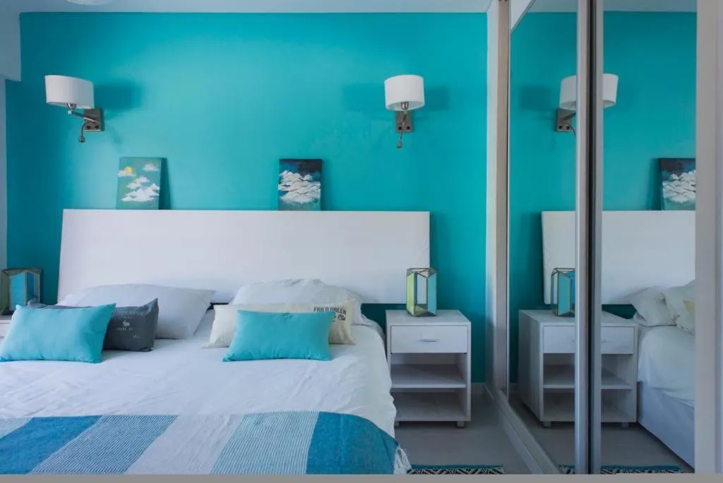 Bed in Soho Point Central