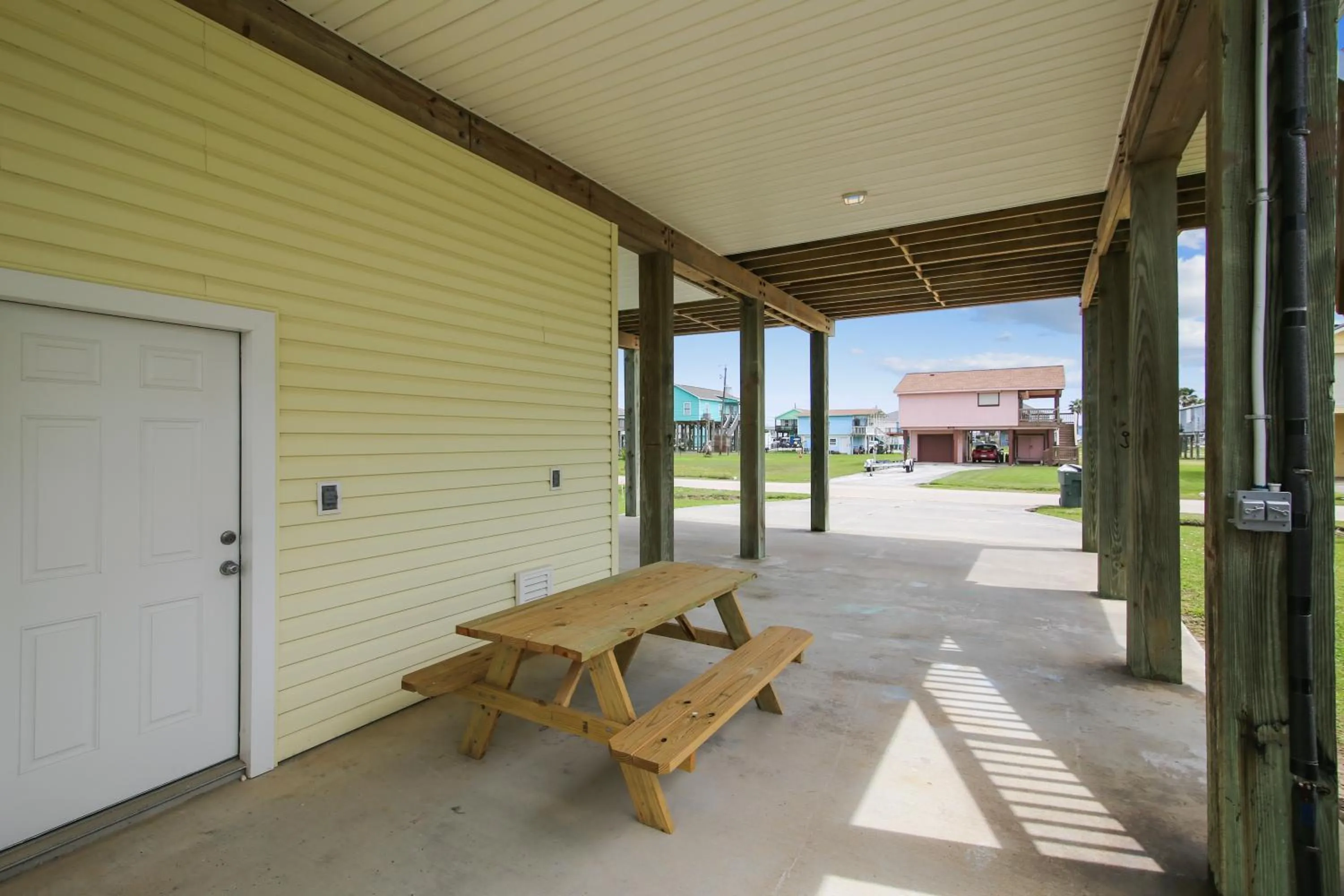 Property building in Sunflower Surf