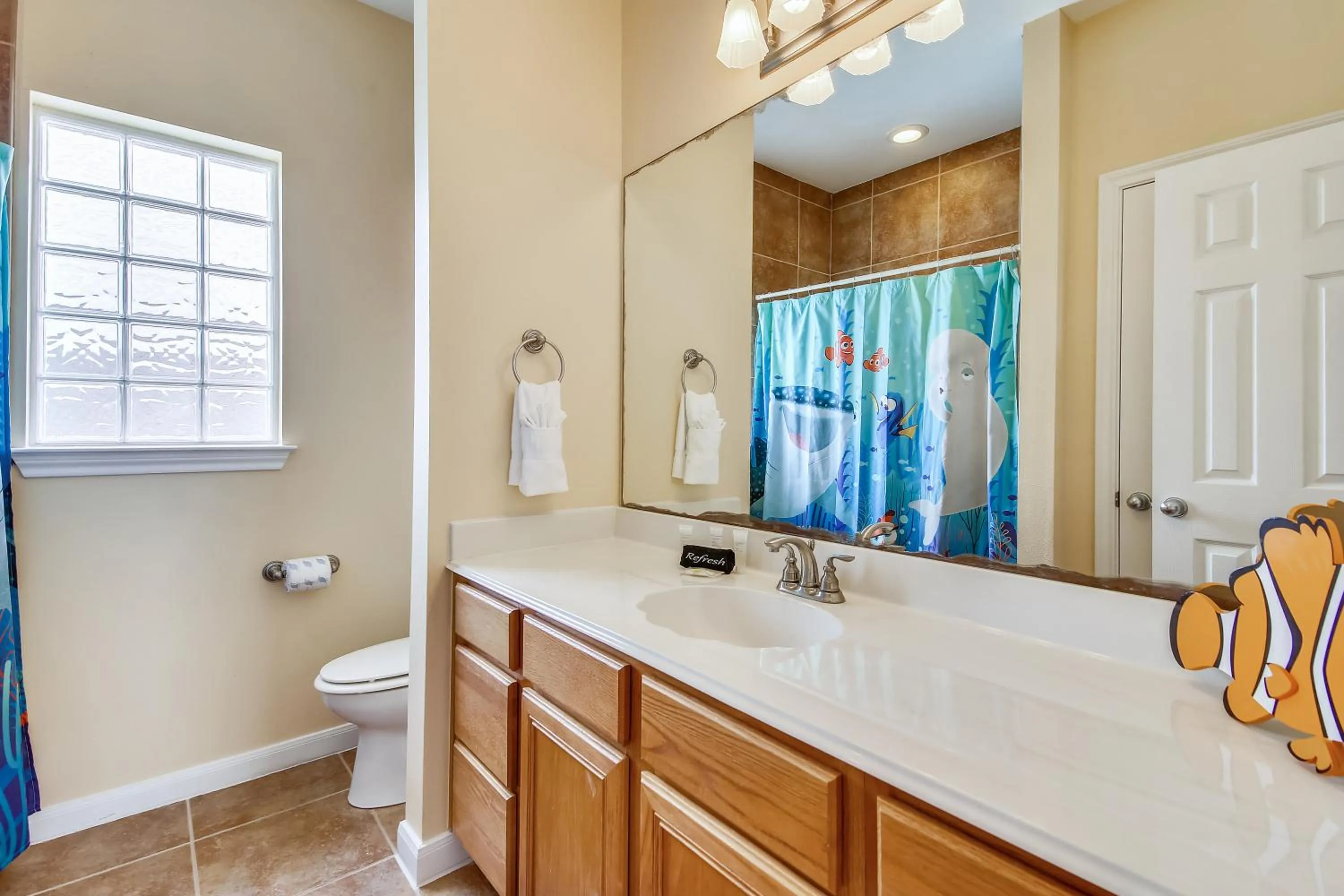 Property building in Sunflower Surf