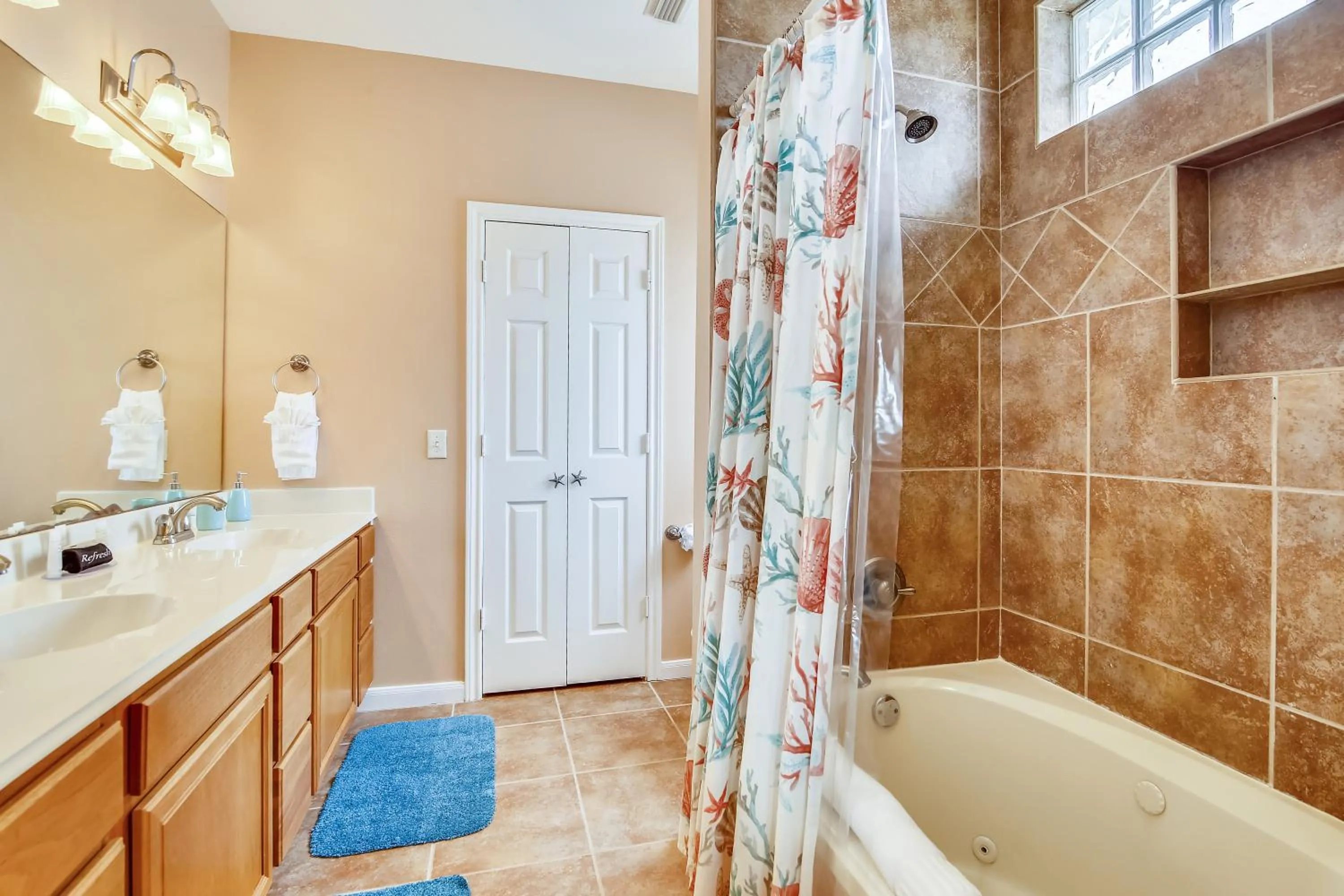 Property building in Sunflower Surf