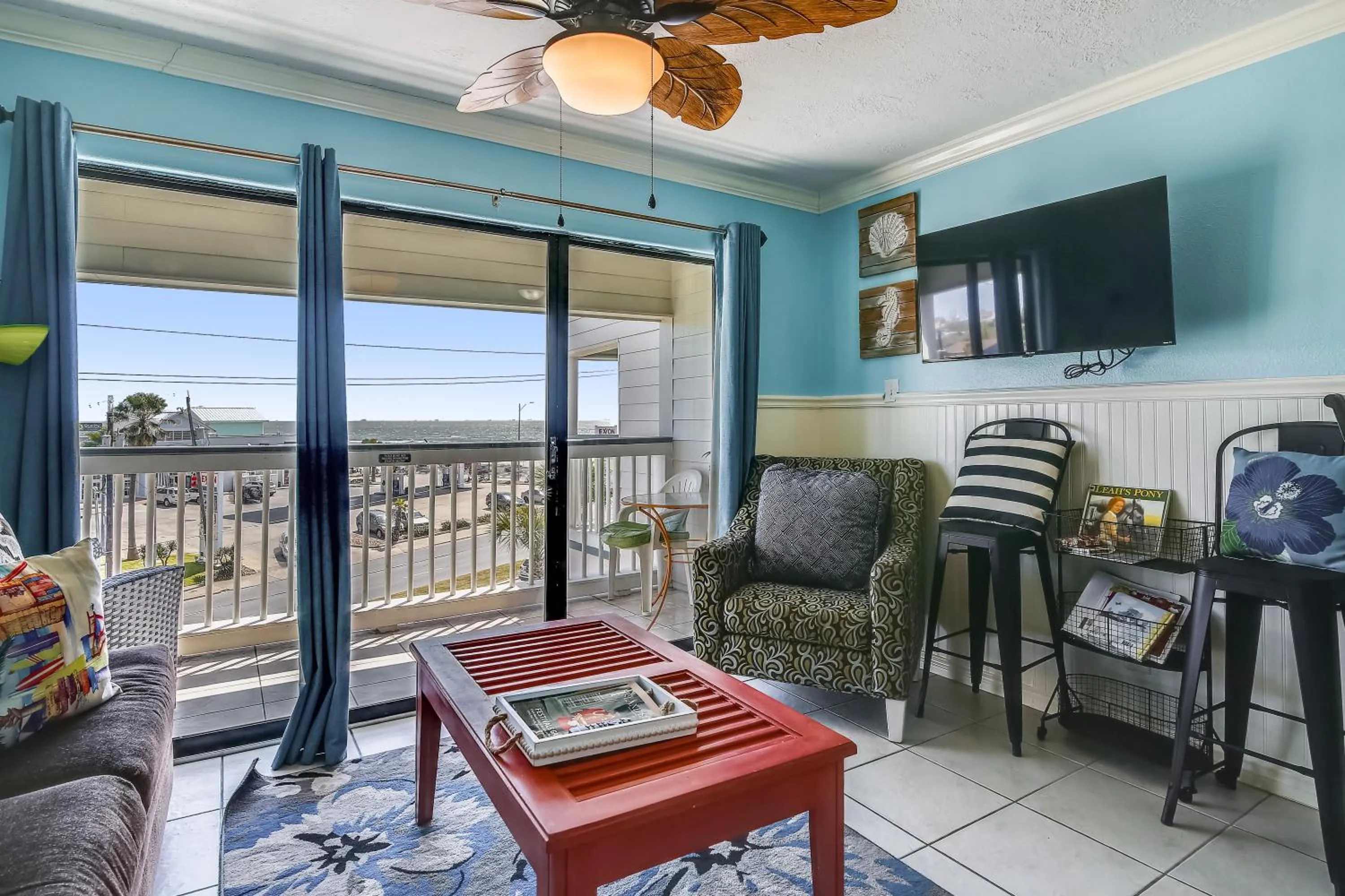Living room in Casa del Mar 315 - Coastal Blessings