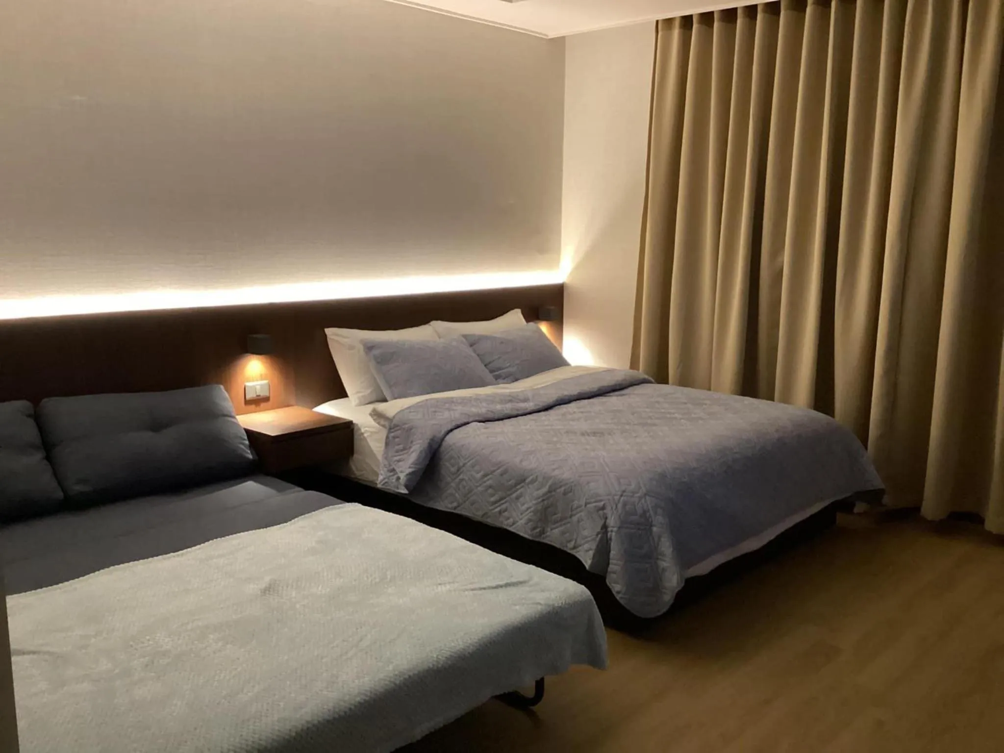 Bed in Luxury Condo in Clark Pampanga beside Hilton Hotel and Casino