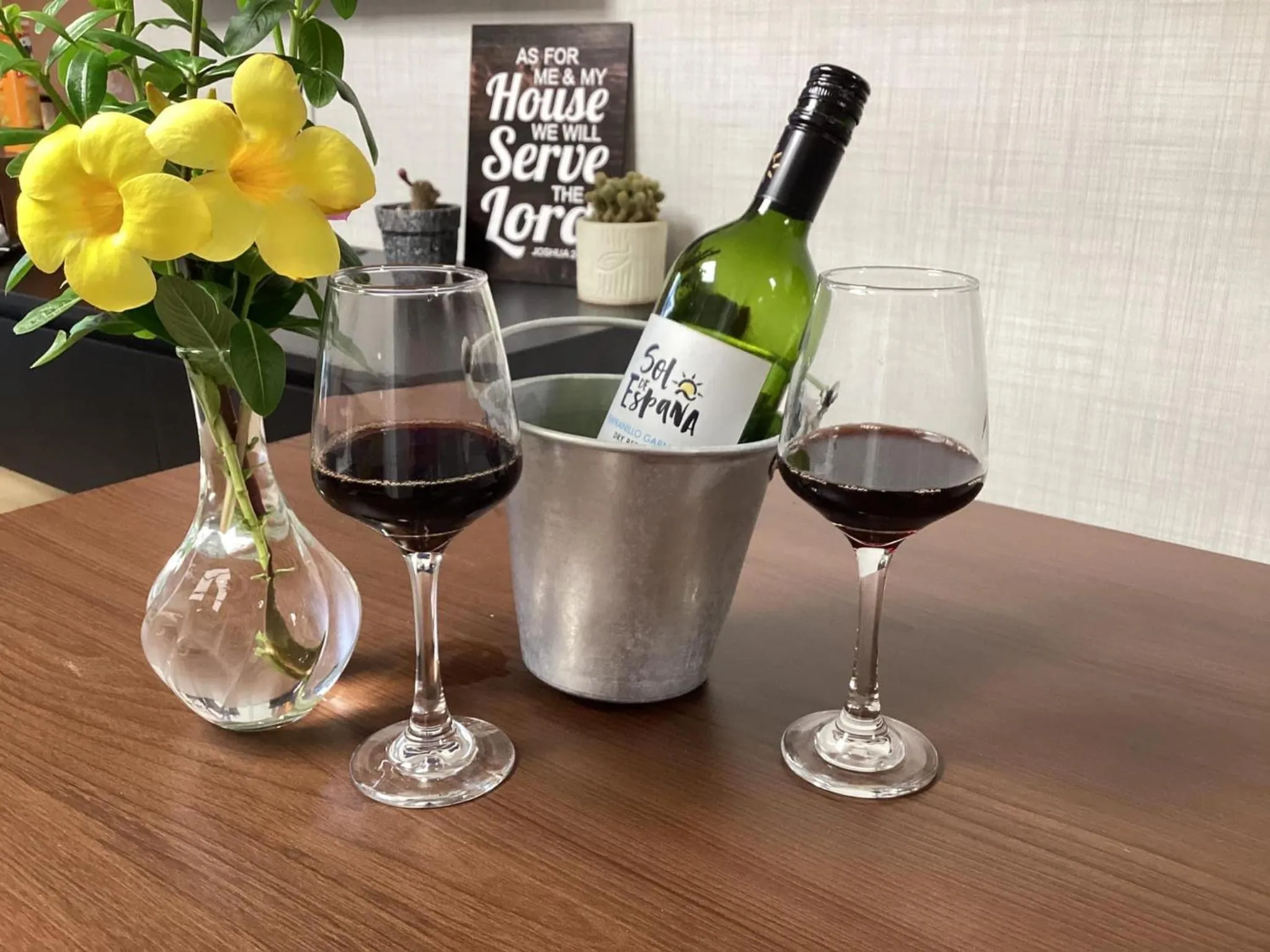 Luxury Condo in Clark Pampanga beside Hilton Hotel and Casino