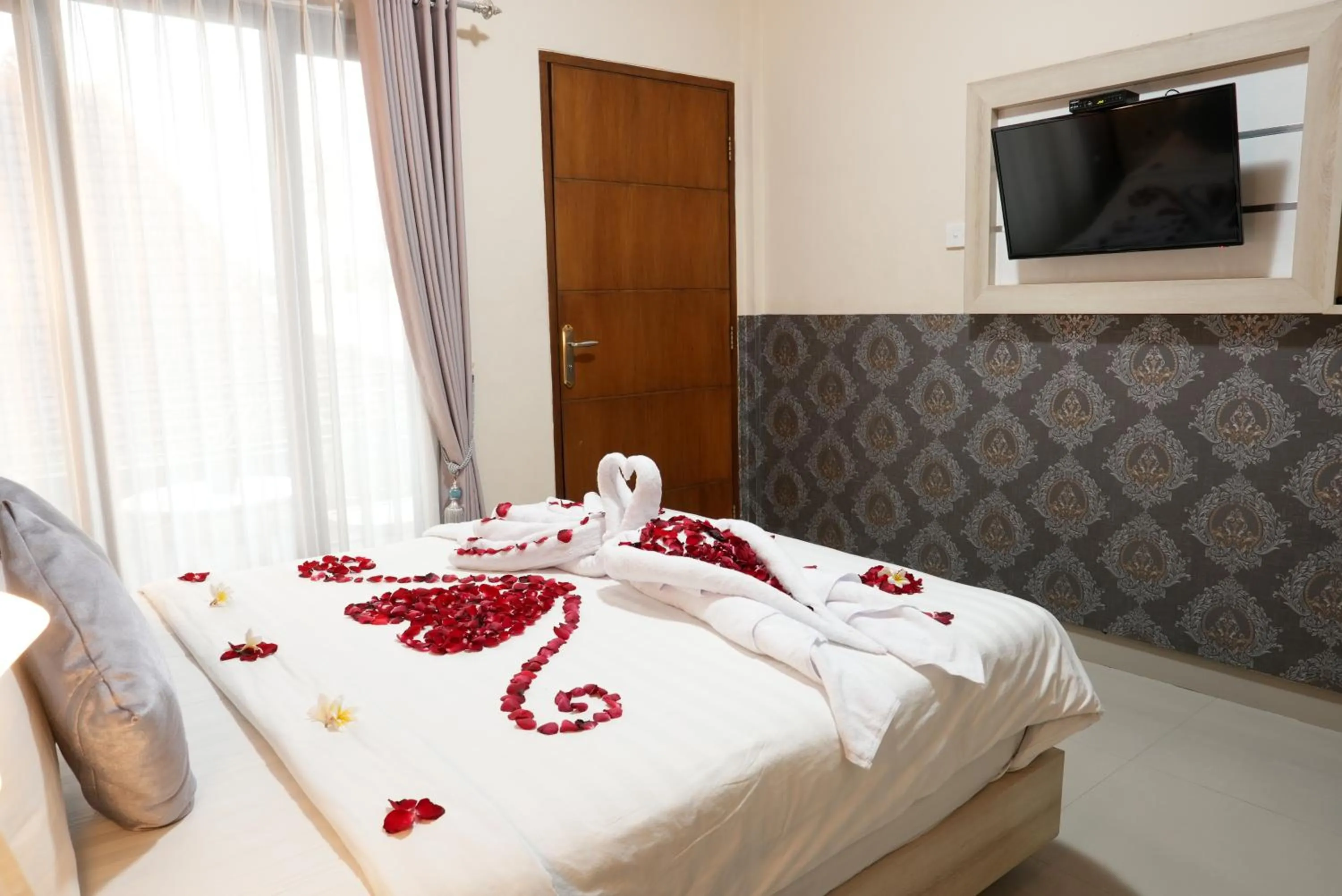 Bed in North Wing Canggu Resort