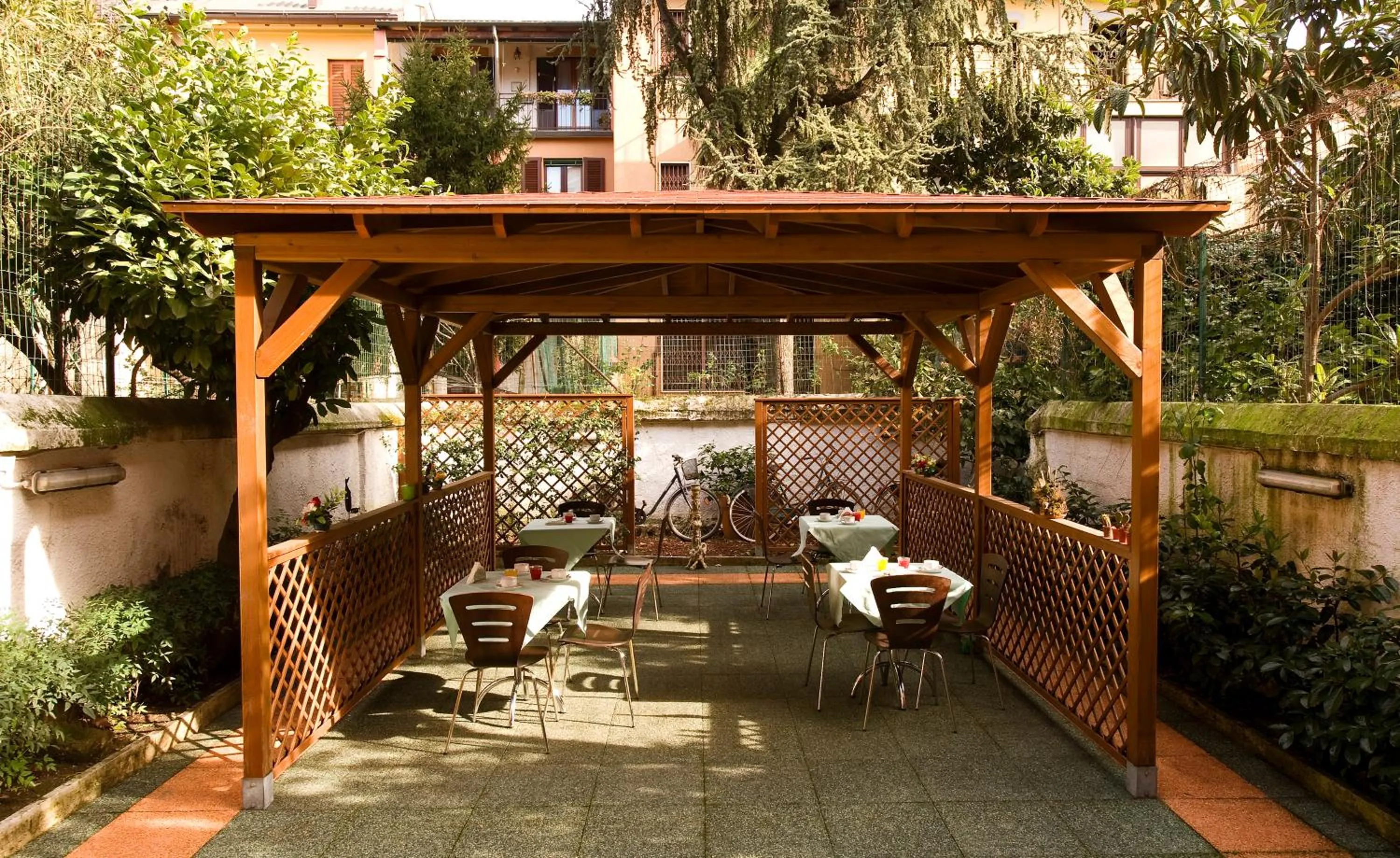 Balcony/Terrace in Hotel Sabatino Milan