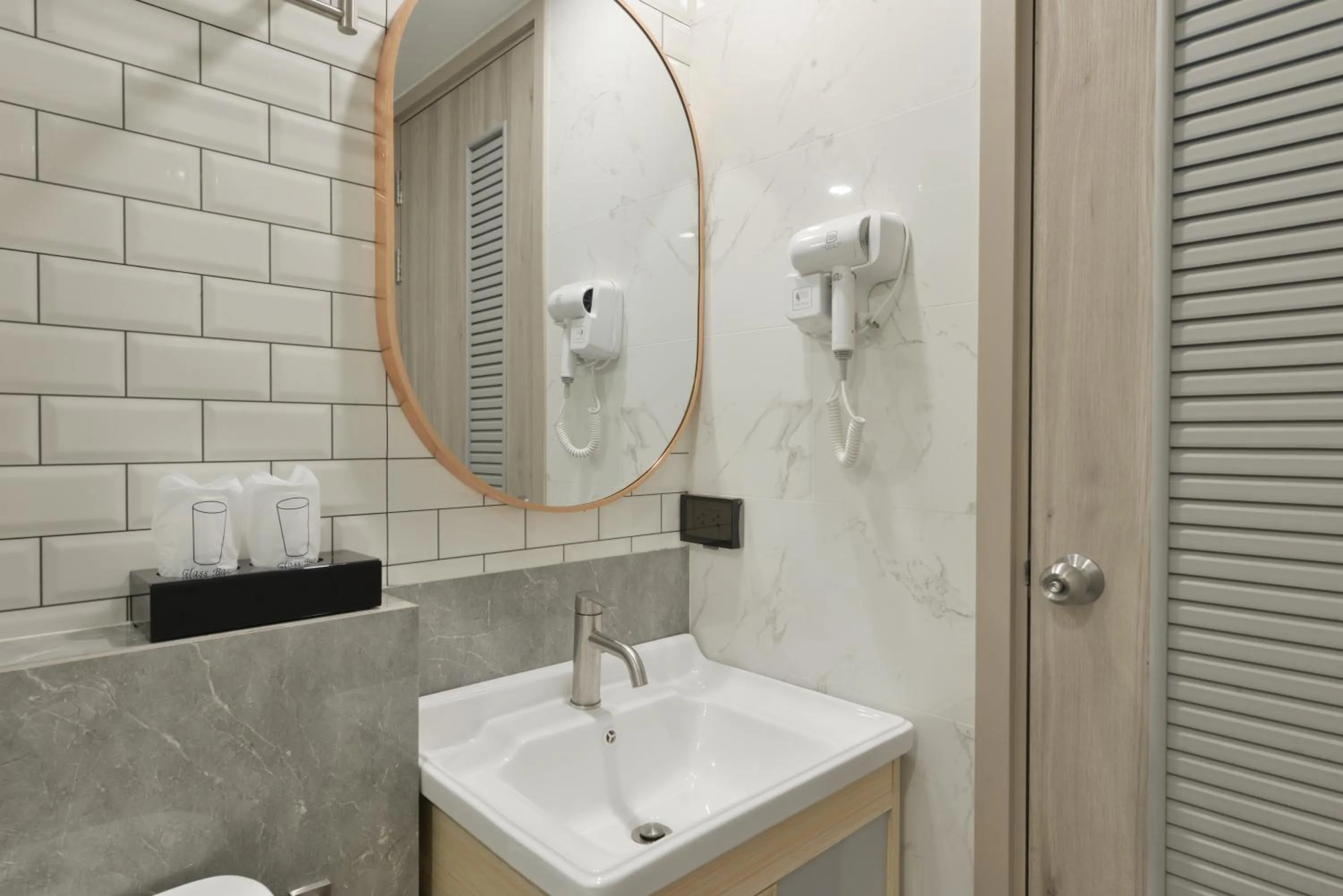 Bathroom in Grand BS Airport Hotel Suvarnabhumi