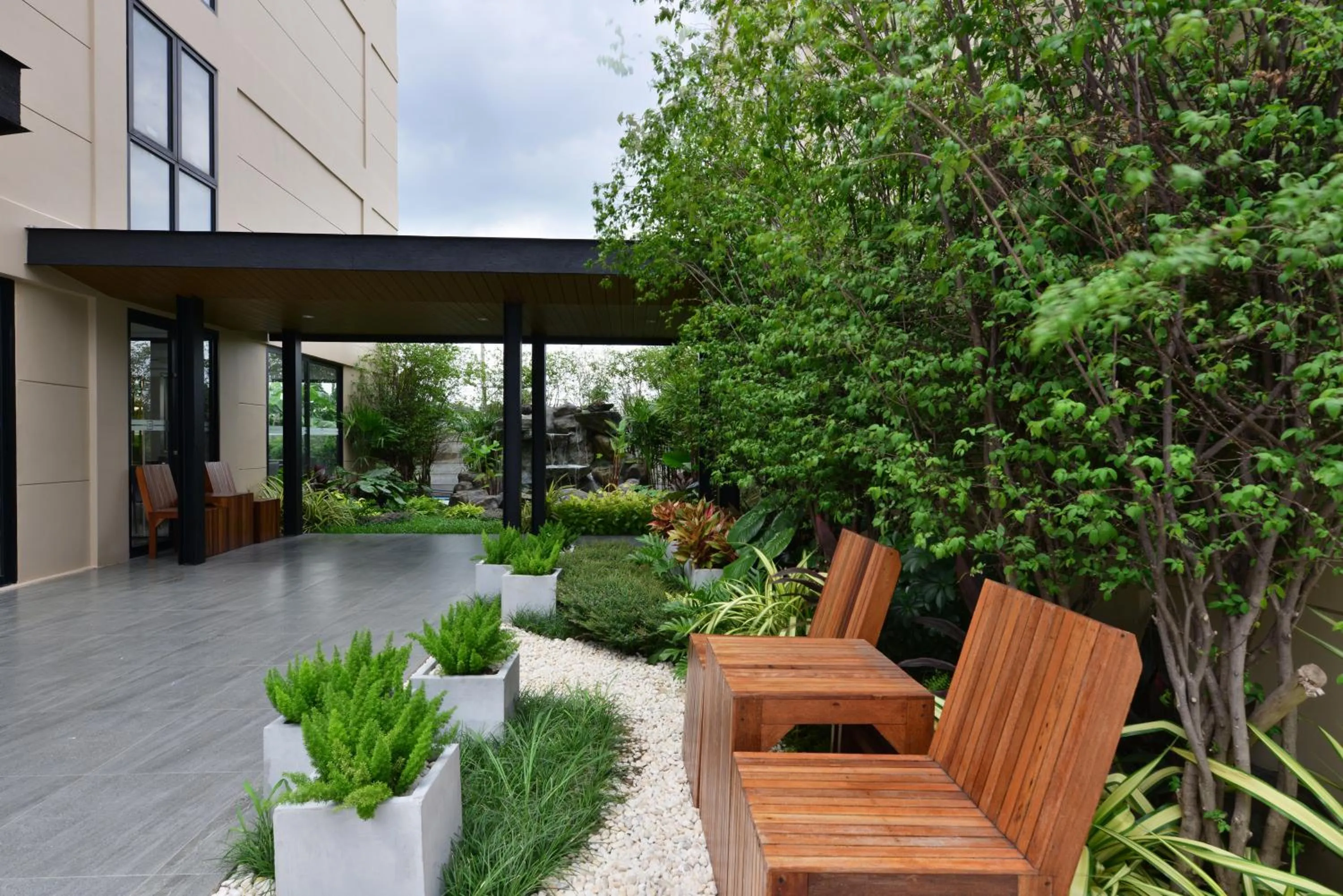 Garden in Grand BS Airport Hotel Suvarnabhumi