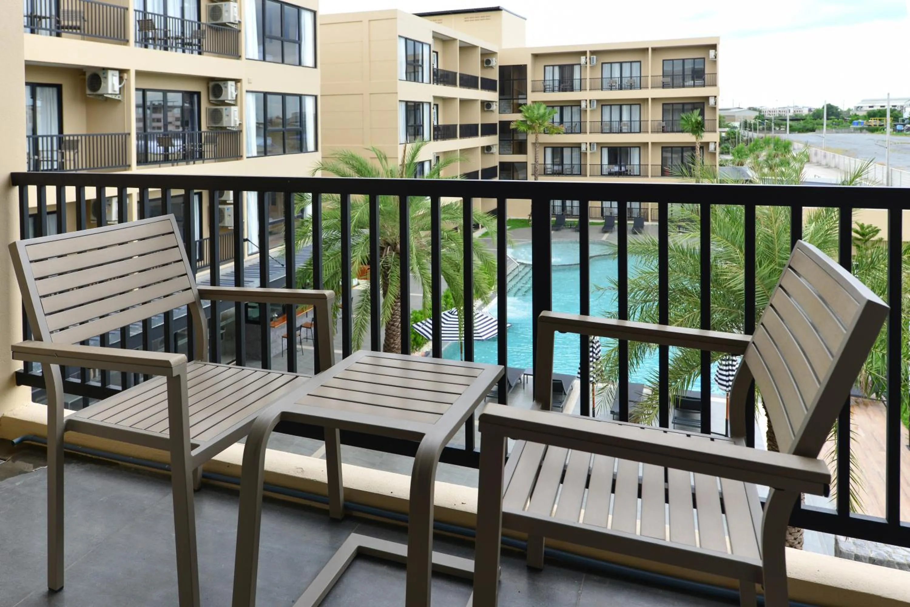 Balcony/Terrace in Grand BS Airport Hotel Suvarnabhumi