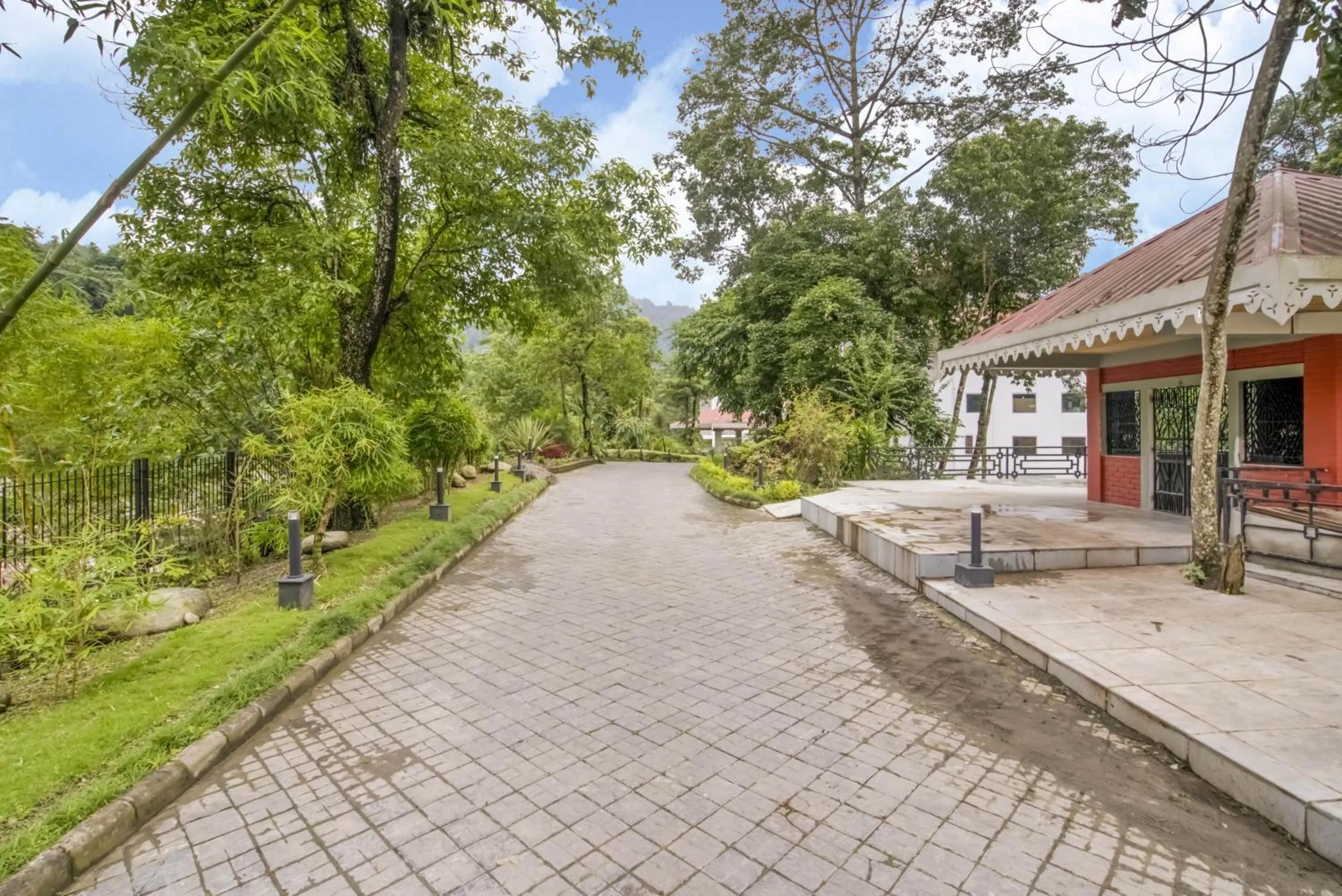 Facade/entrance in Club Mahindra Le Vintuna, Gangtok